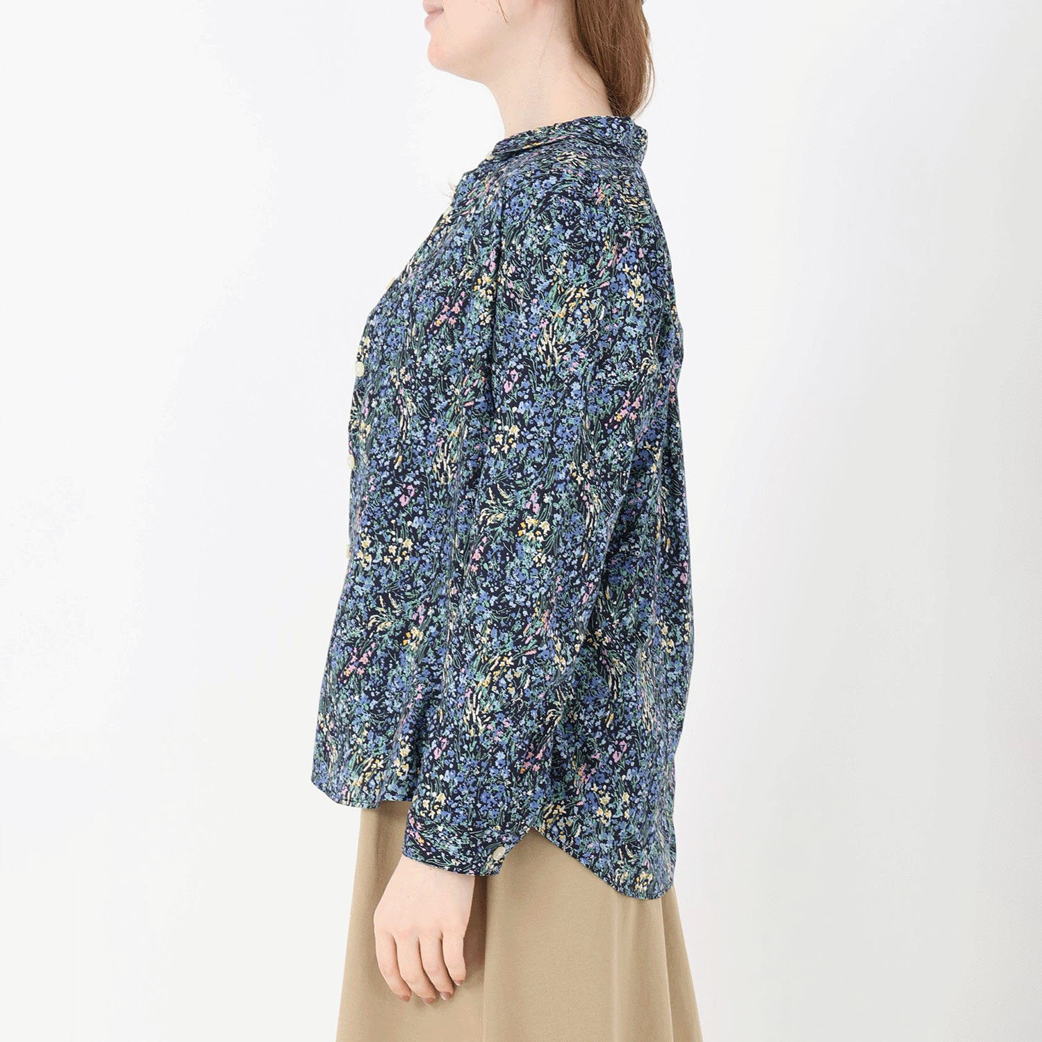 T’BIS STUDIO 長袖水彩小花柄プリントシャツ - 画像10