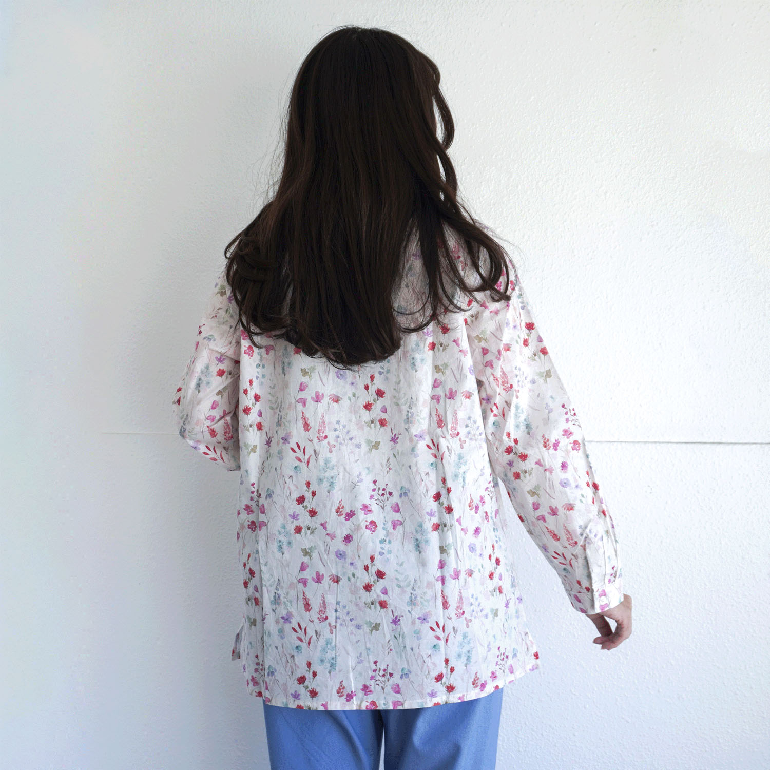 T’BIS STUDIO 長袖花柄ペイントシャツ - 画像5