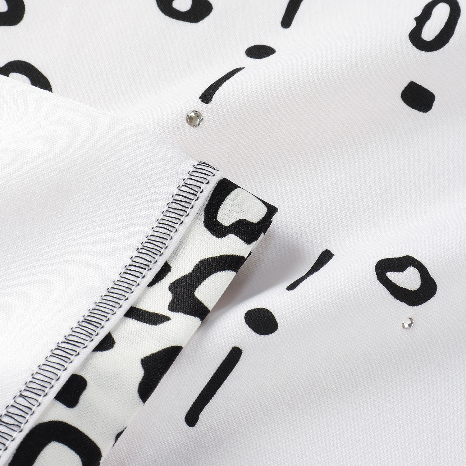 ROYAL VERDY クレリック落書き幾何柄切替プルオーバー - 画像3