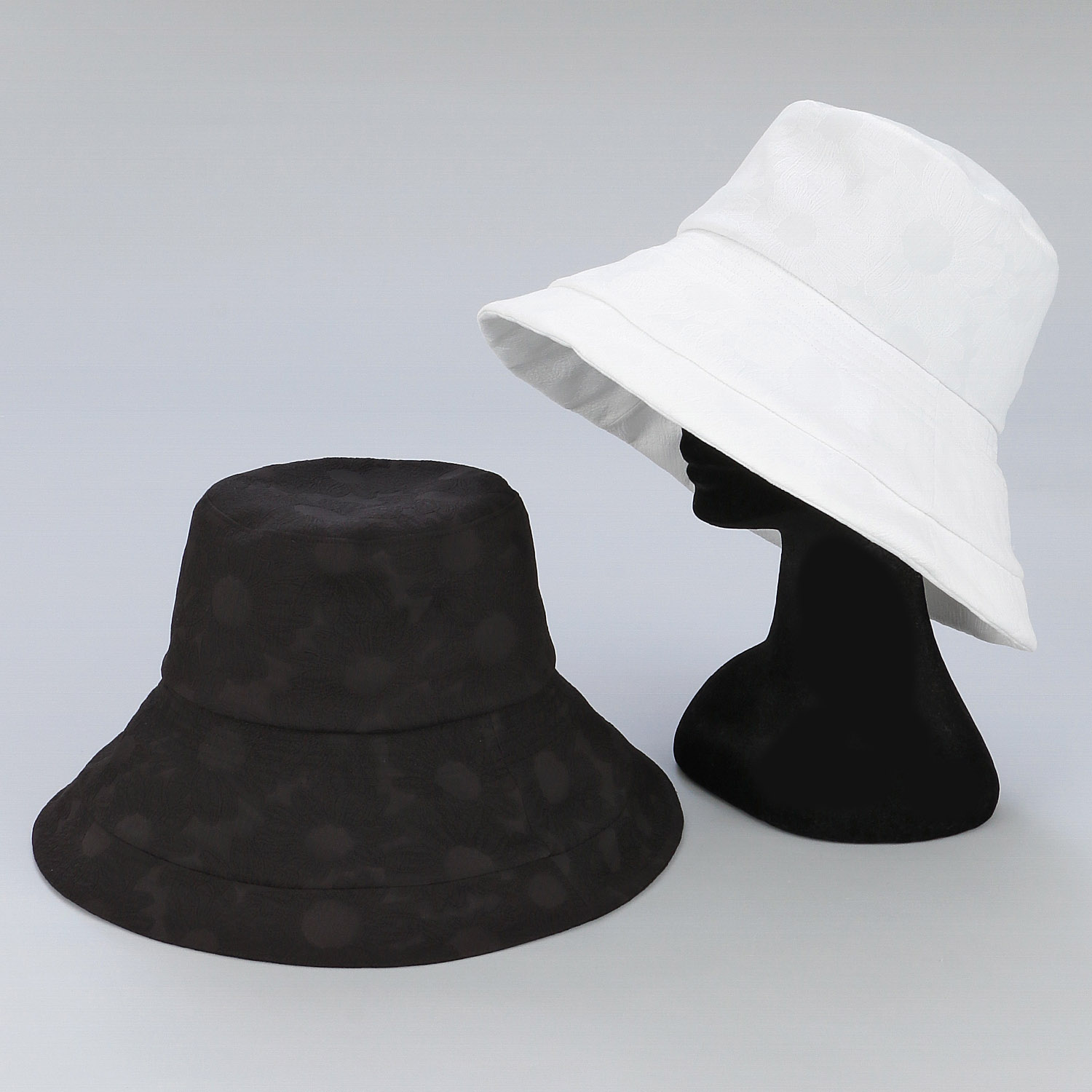 フラワージャガードツバ広キャペリン