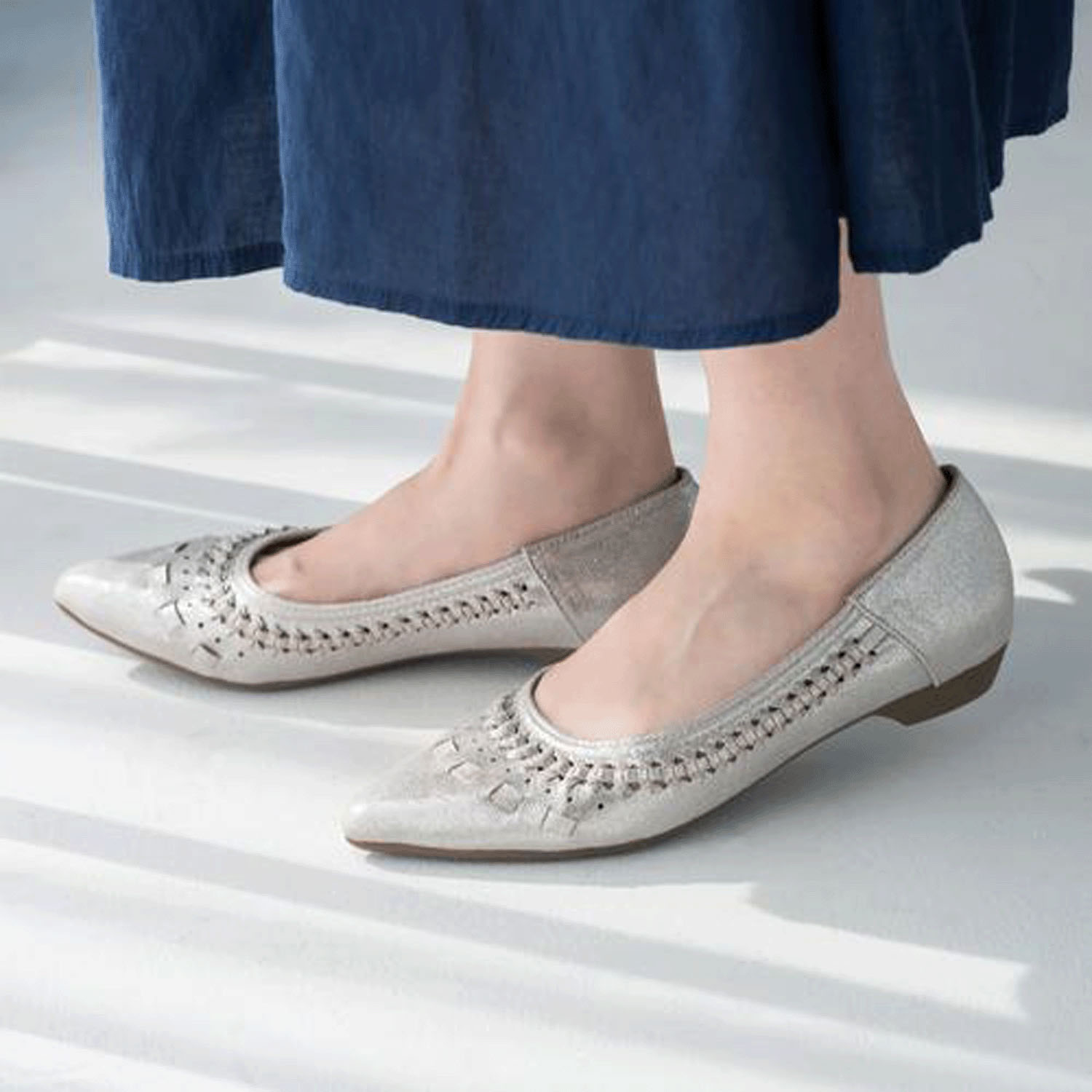 JELLY BEANS ポインテッドサシメッシュモールドソールパンプス - 画像1