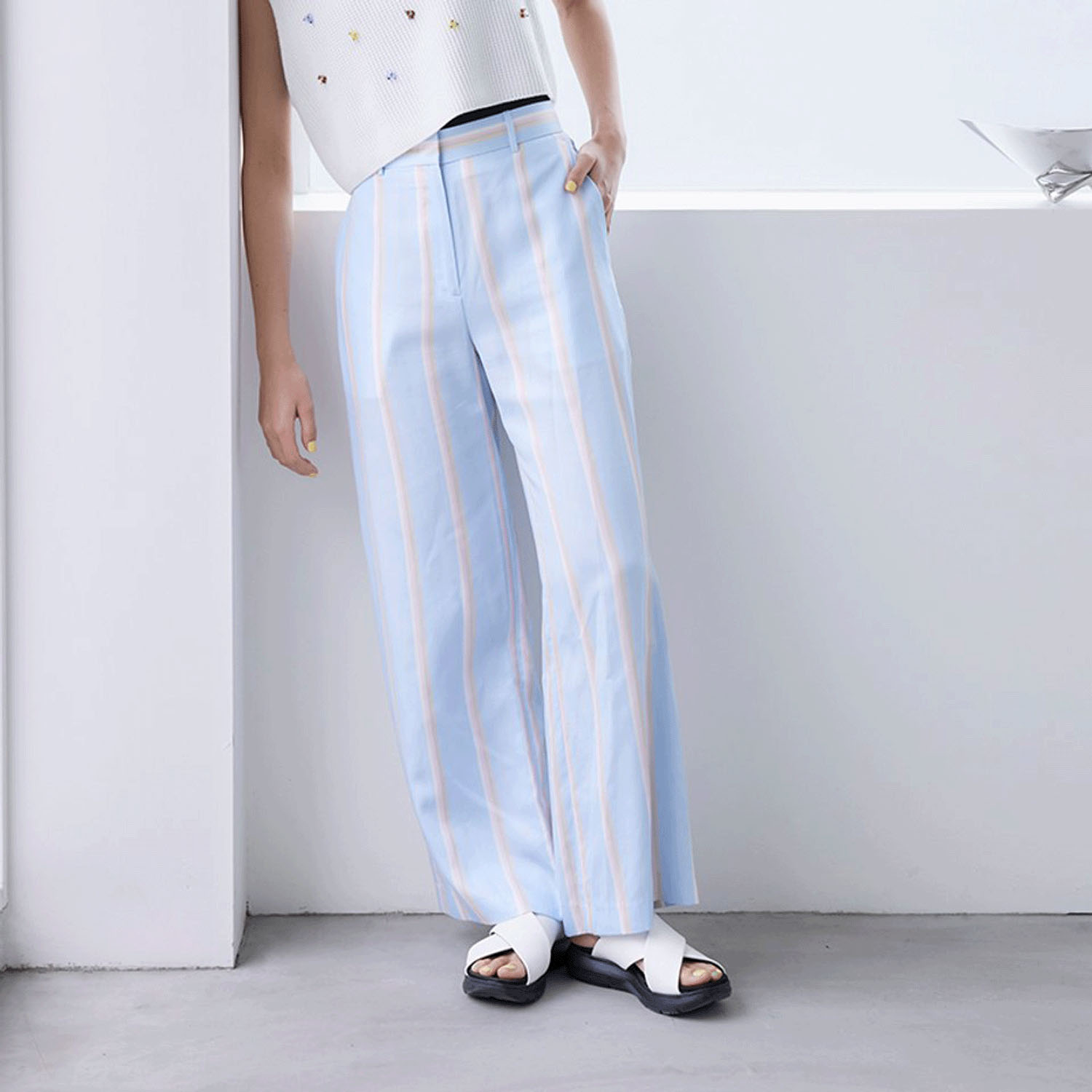 AcureZ 「軽×ラクサンダル」クロスベルトサンダル AO－10217 - 画像2