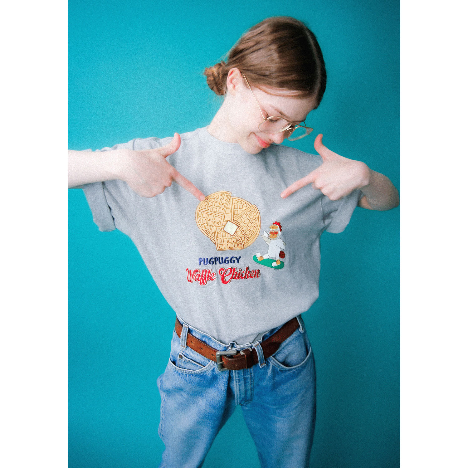 【3／26まで予約受付中】HUMAROUS  PUGFFLE CHICKEN Tee - 画像2