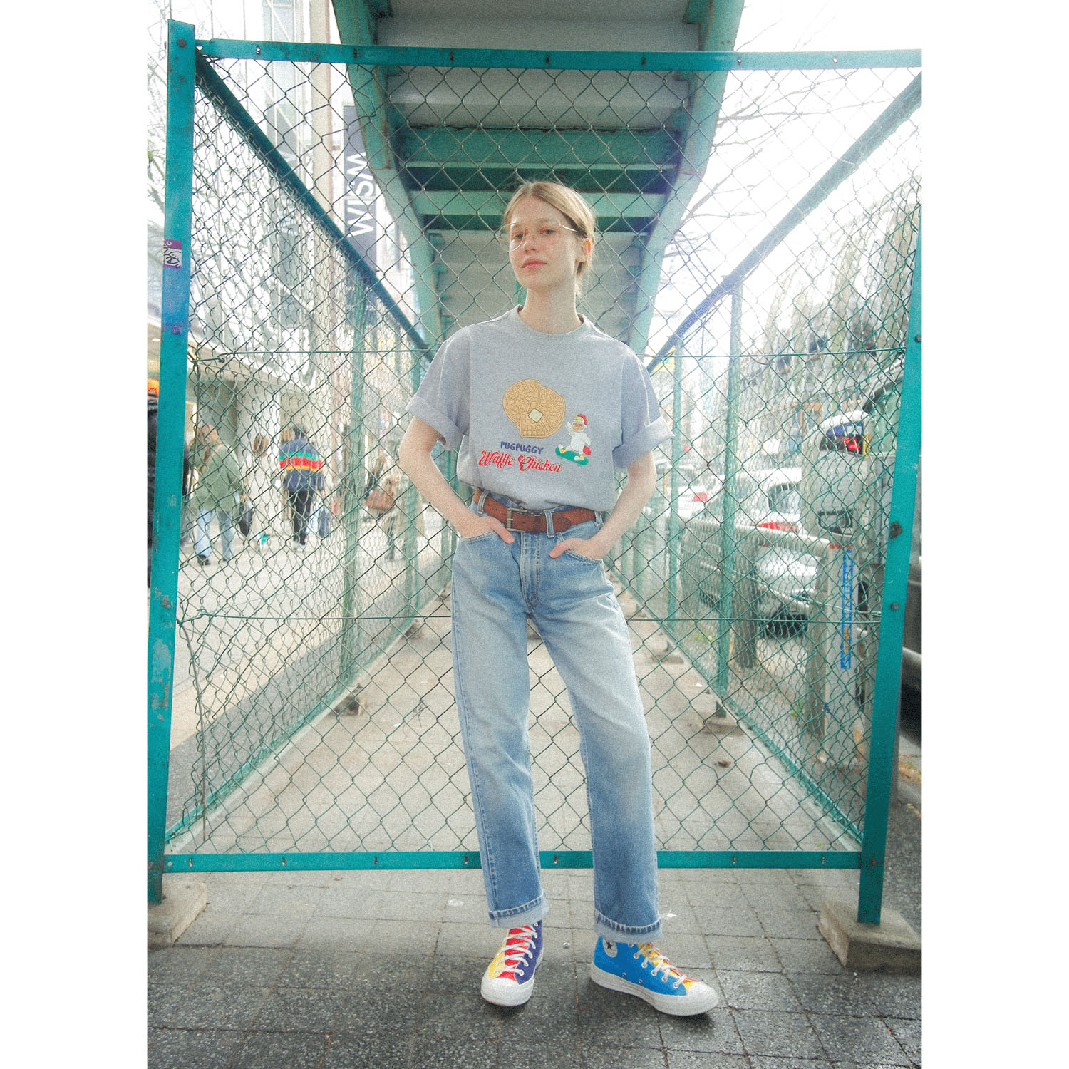 【3／26まで予約受付中】HUMAROUS  PUGFFLE CHICKEN Tee - 画像4