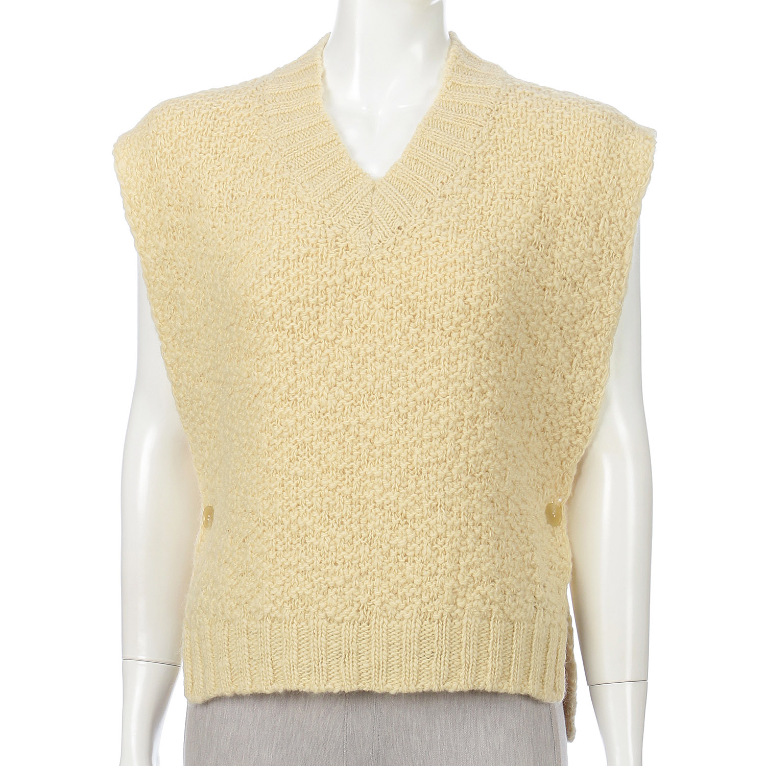 【Insta live】EMMACULATE Vネックショートベスト