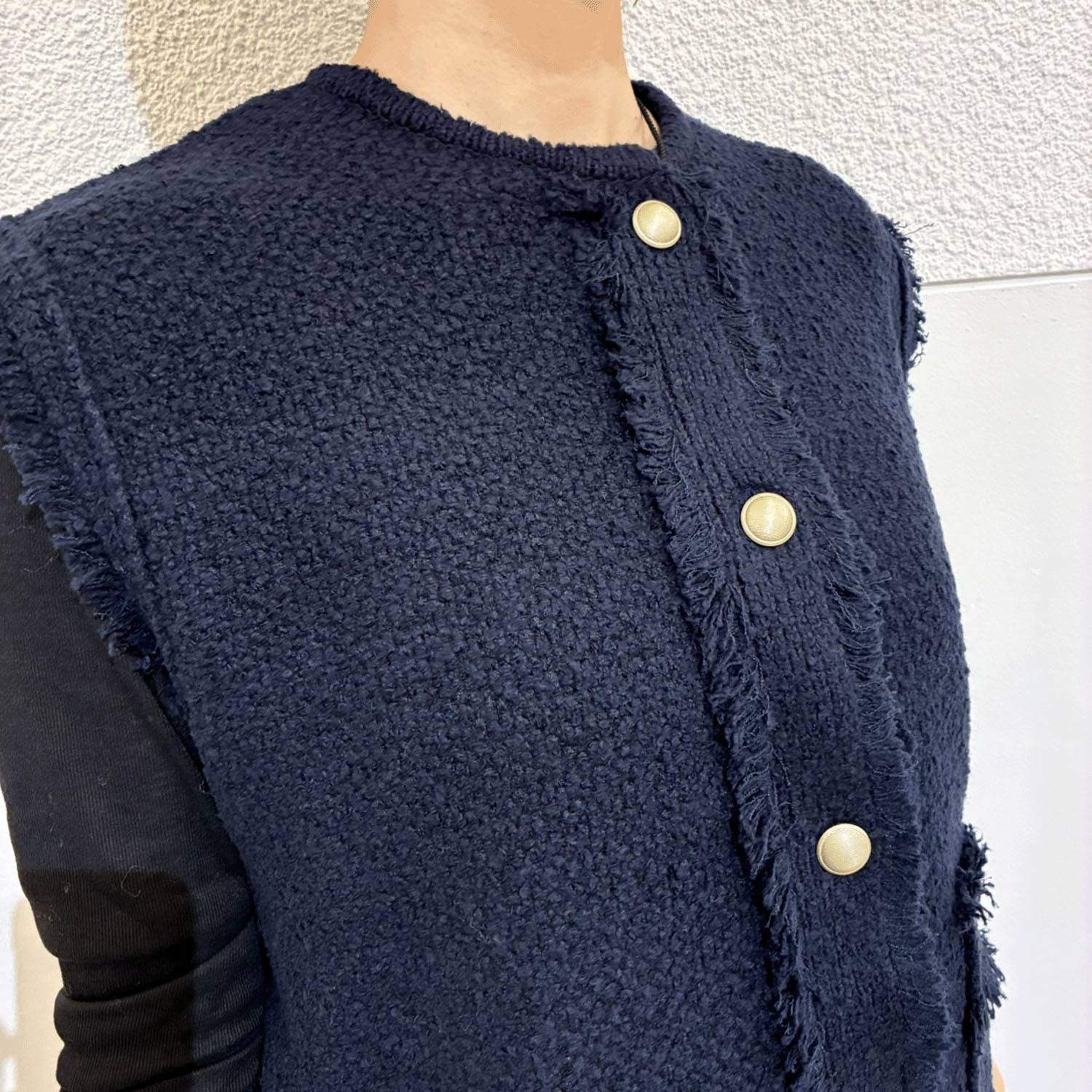 EMMACULATE クルーネックベストカーディガン - 画像3