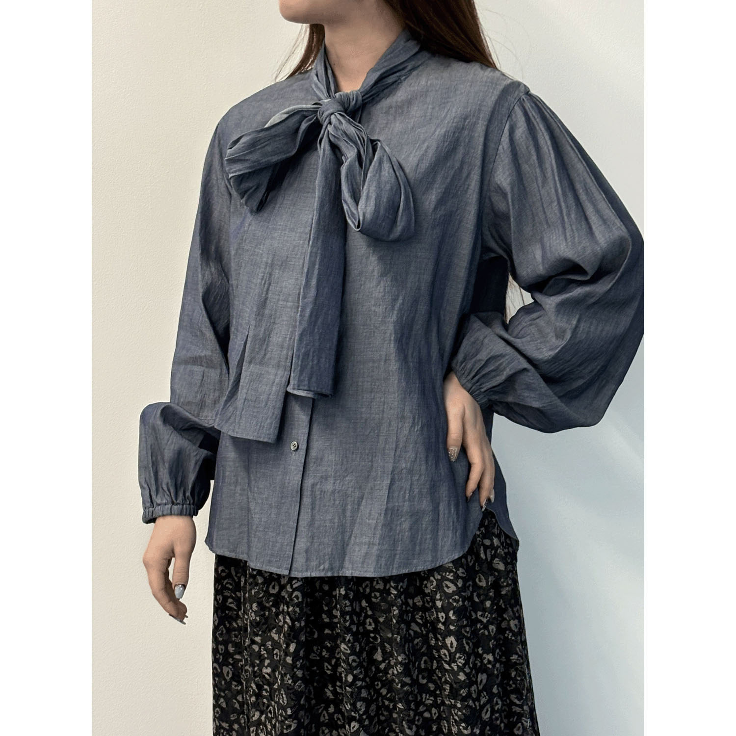 SEADRAKE シアーデニムブラウス - 画像3