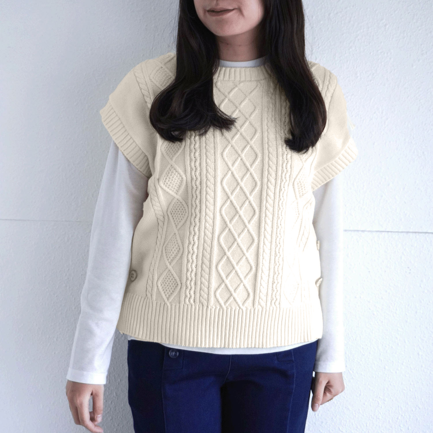 綿混ケーブル編みベスト - 画像6