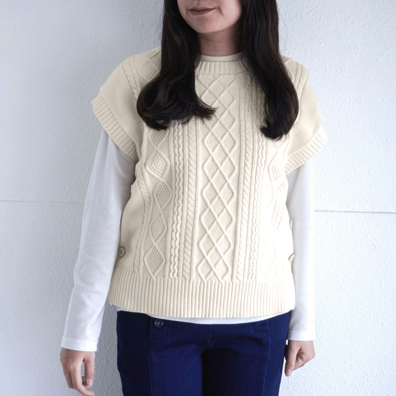 綿混ケーブル編みベスト