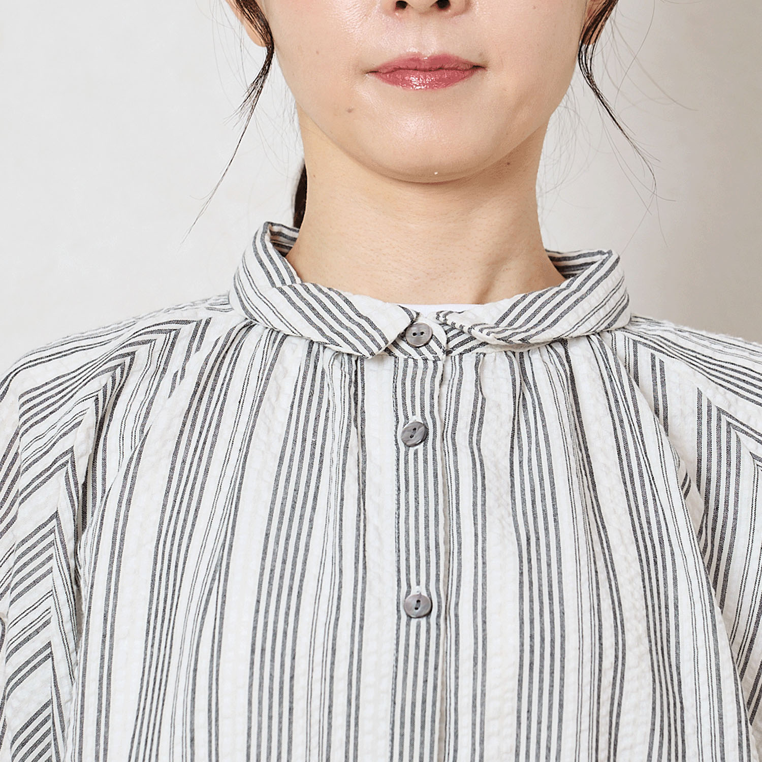 le ciel de demain 綿混ランダムサッカーストライプブラウス - 画像9