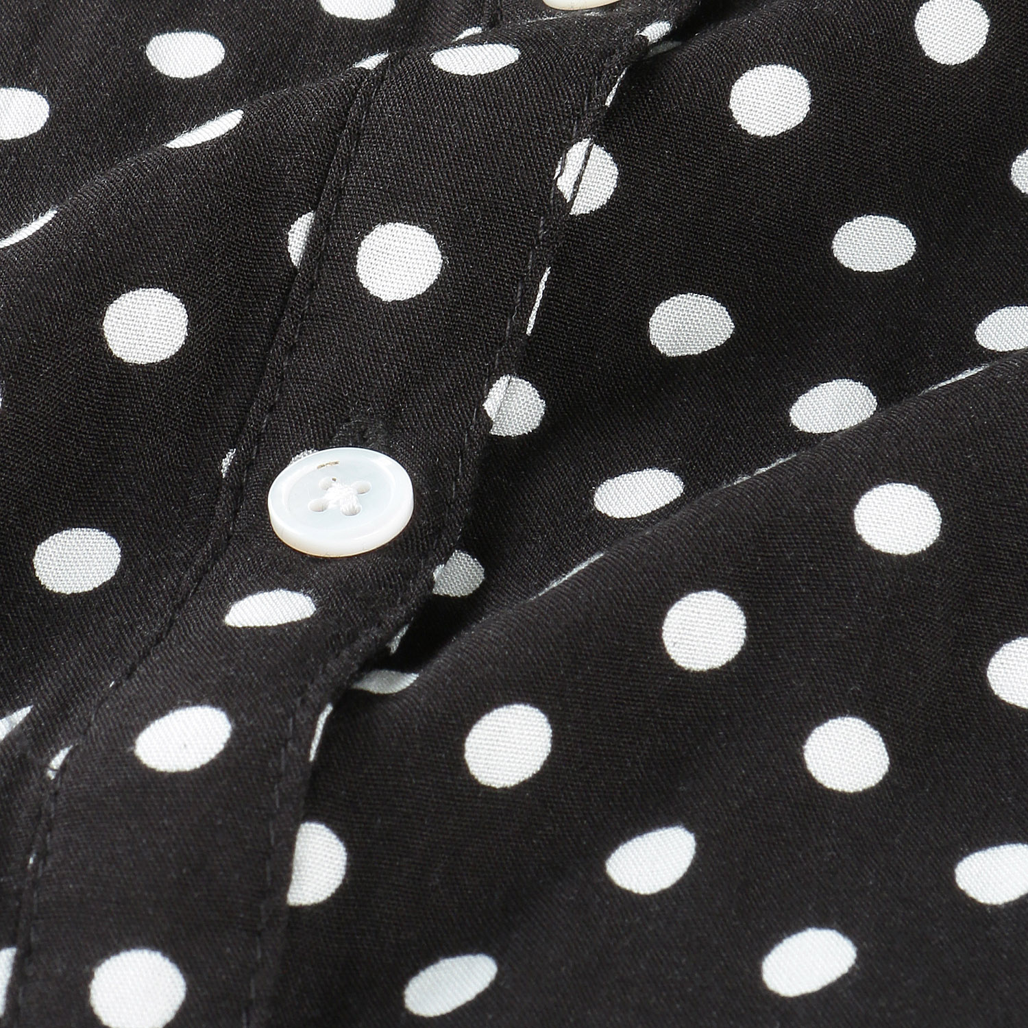 ubasoku バンドカラー縦ピンタック加工本貝釦水玉プルオーバー - 画像9