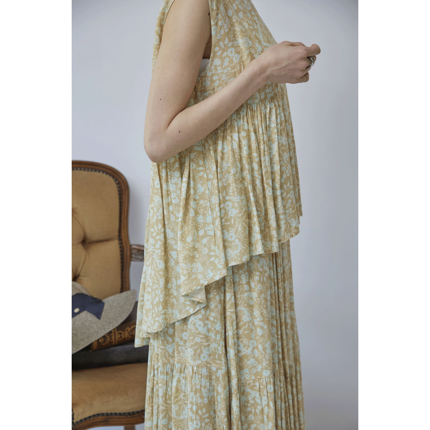 【Insta Live】Fanaka 抜染小花オリジナルプリントフレアーキャミソール - 画像4