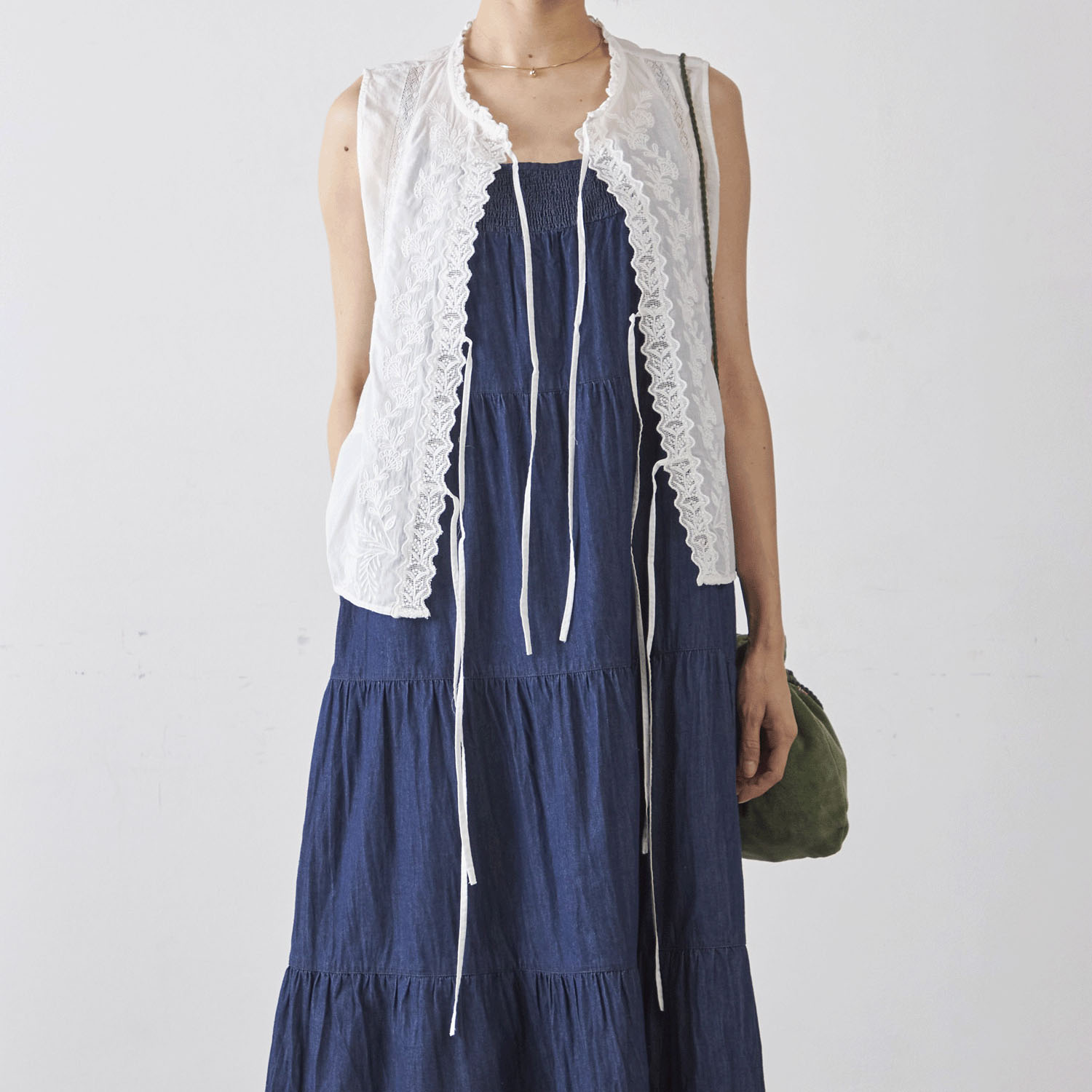 Fanaka 刺繍レースフロントリボンベスト