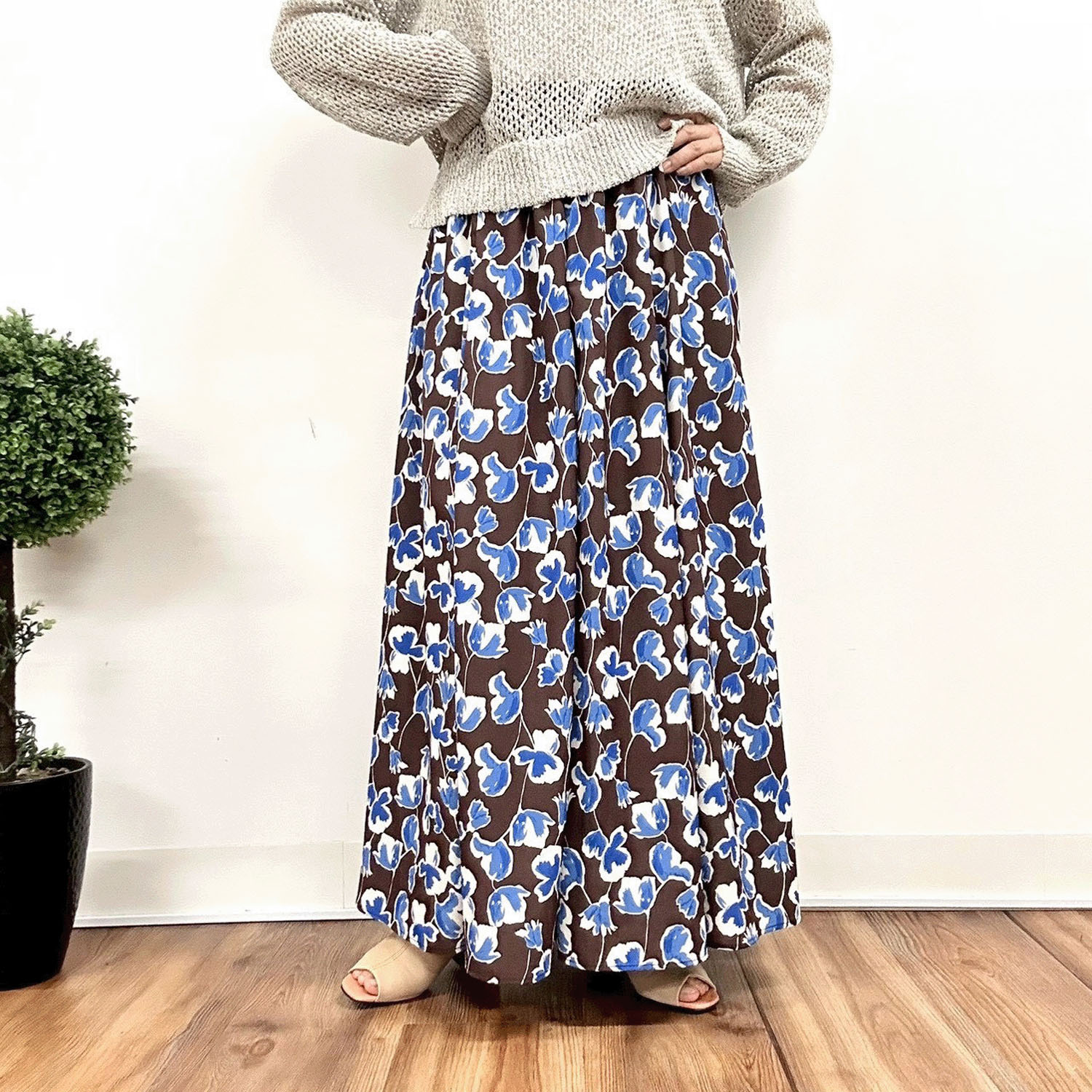 MONiLE ジョーゼット花柄ロングスカート - 画像1