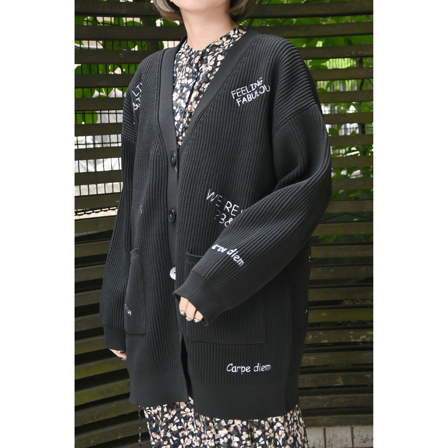 trois ミラノリブ編み刺繍カーディガン - 画像2