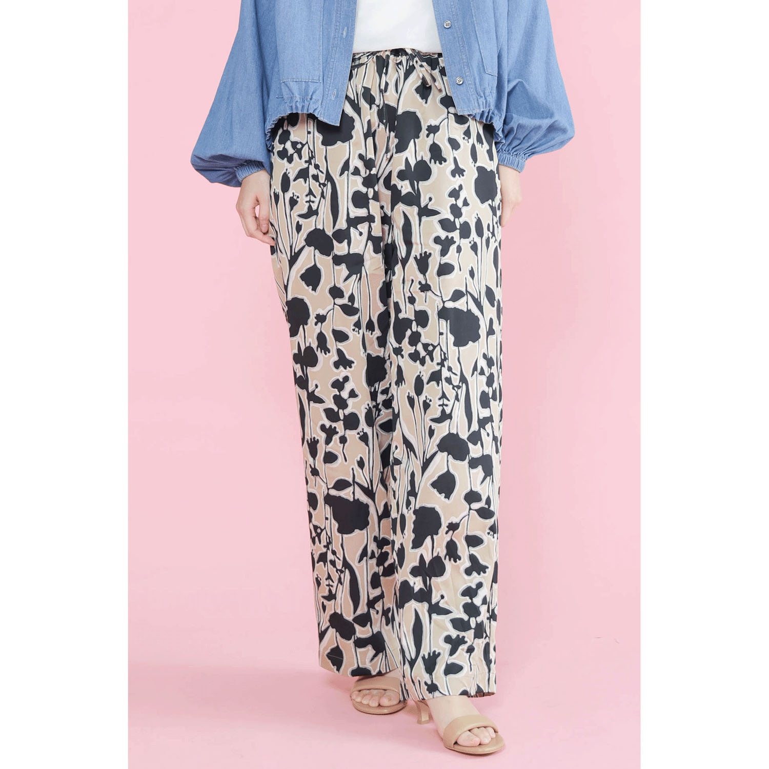 trois フラワープリントパンツ