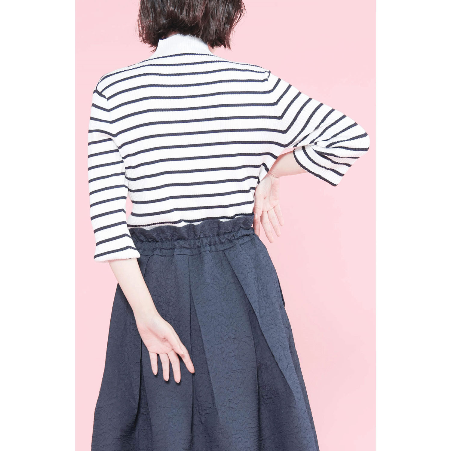 trois テレコ無地＆ボーダー7分袖ハイネックテレコニット - 画像4