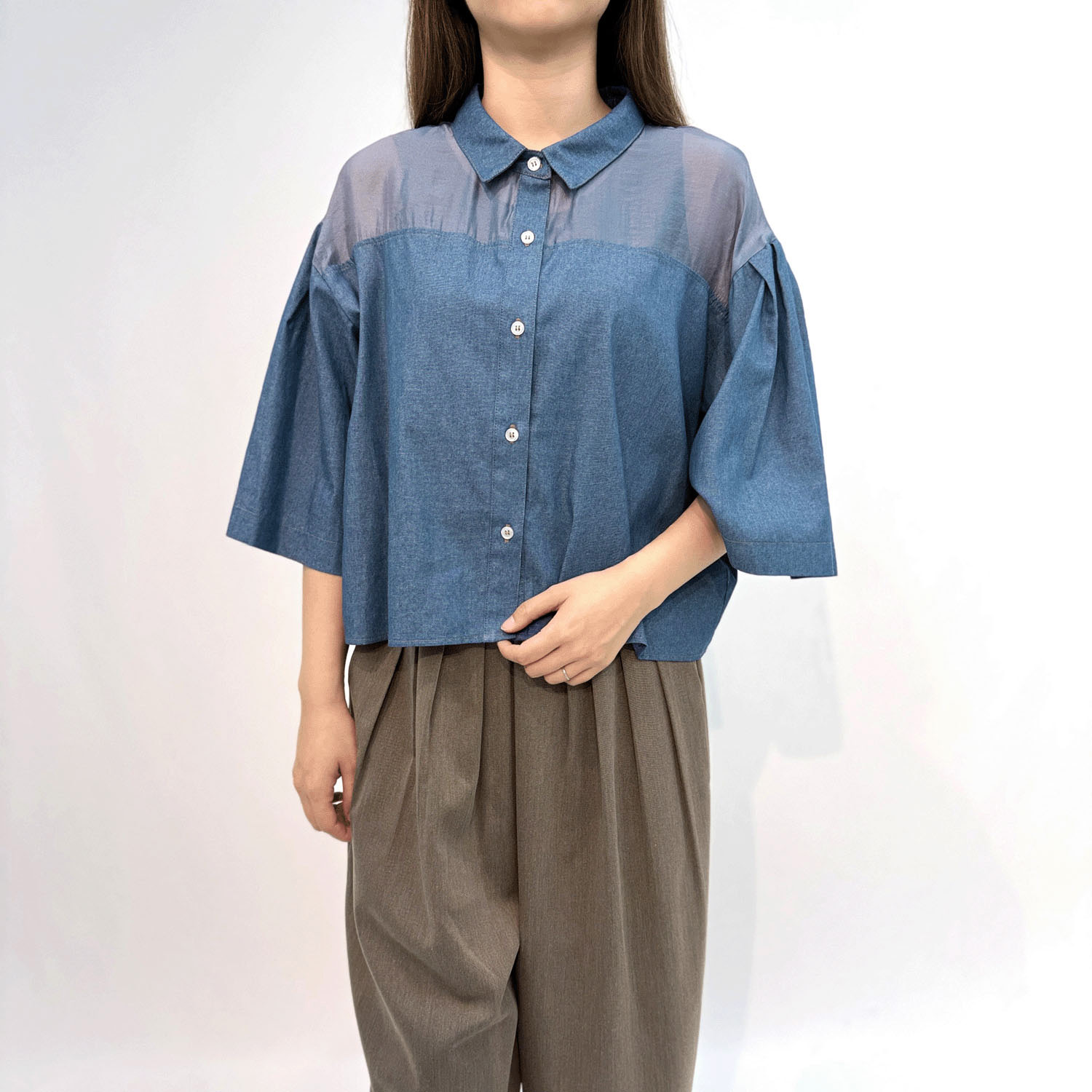 タックフレアスリーブショート丈シャツ - 画像1