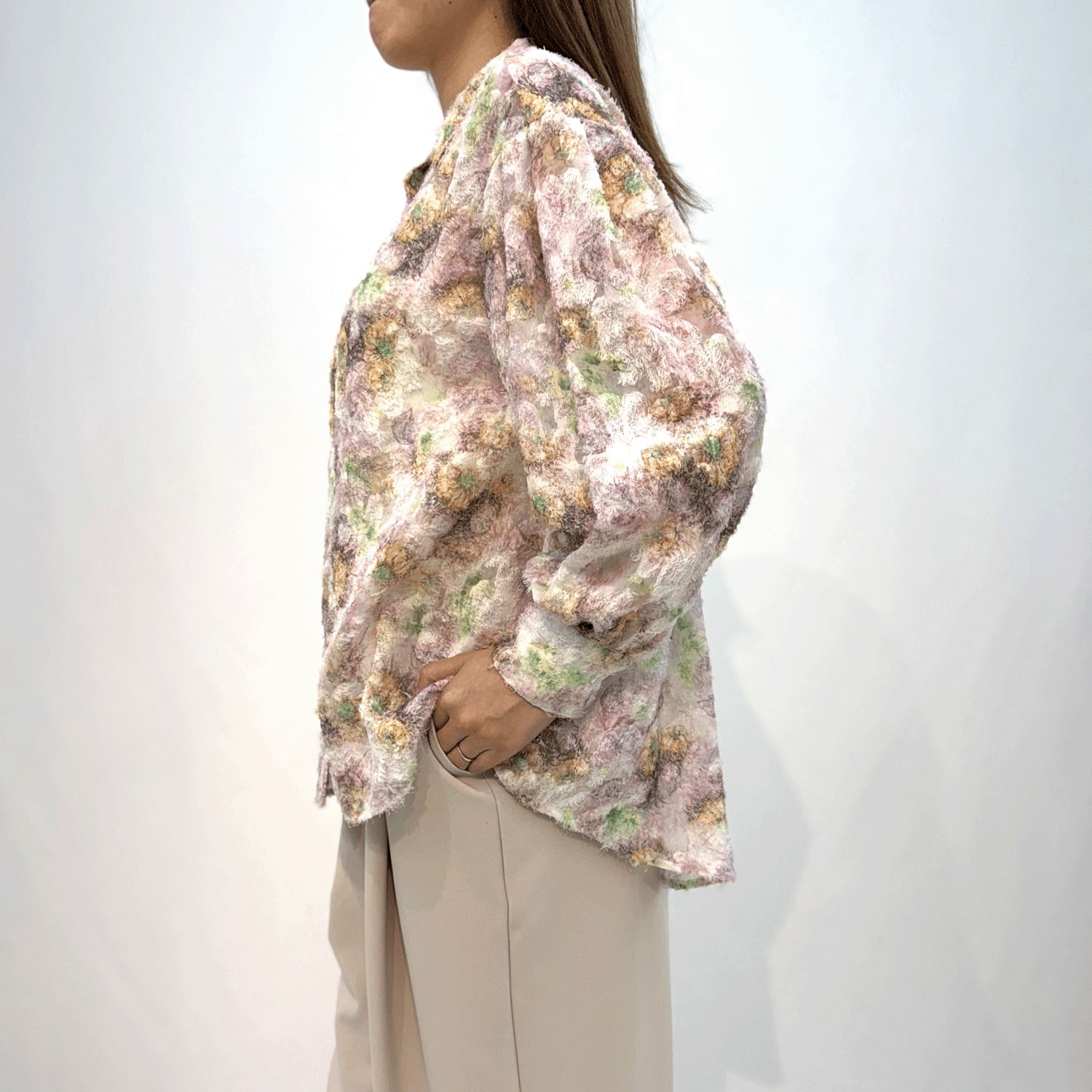 花柄ロングブラウス - 画像2