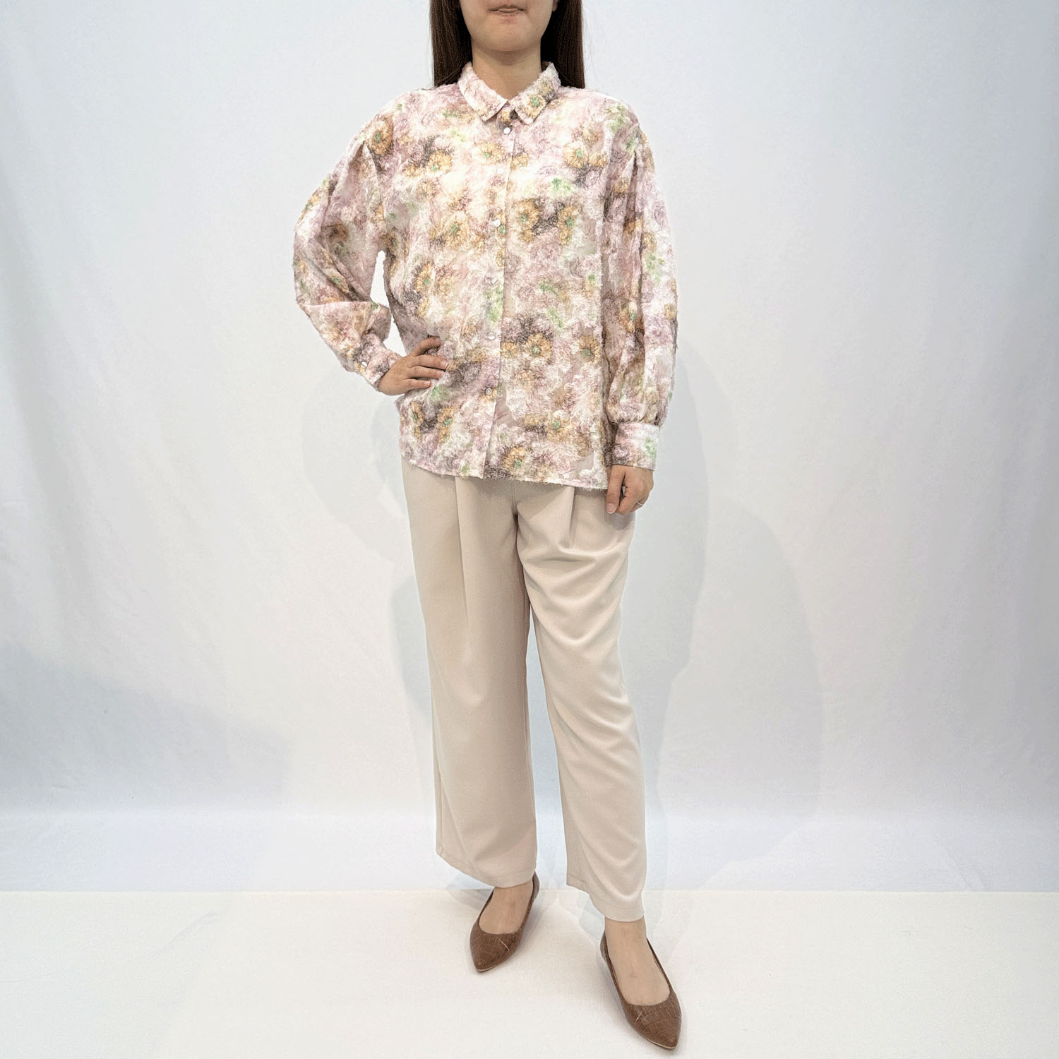 花柄ロングブラウス - 画像4