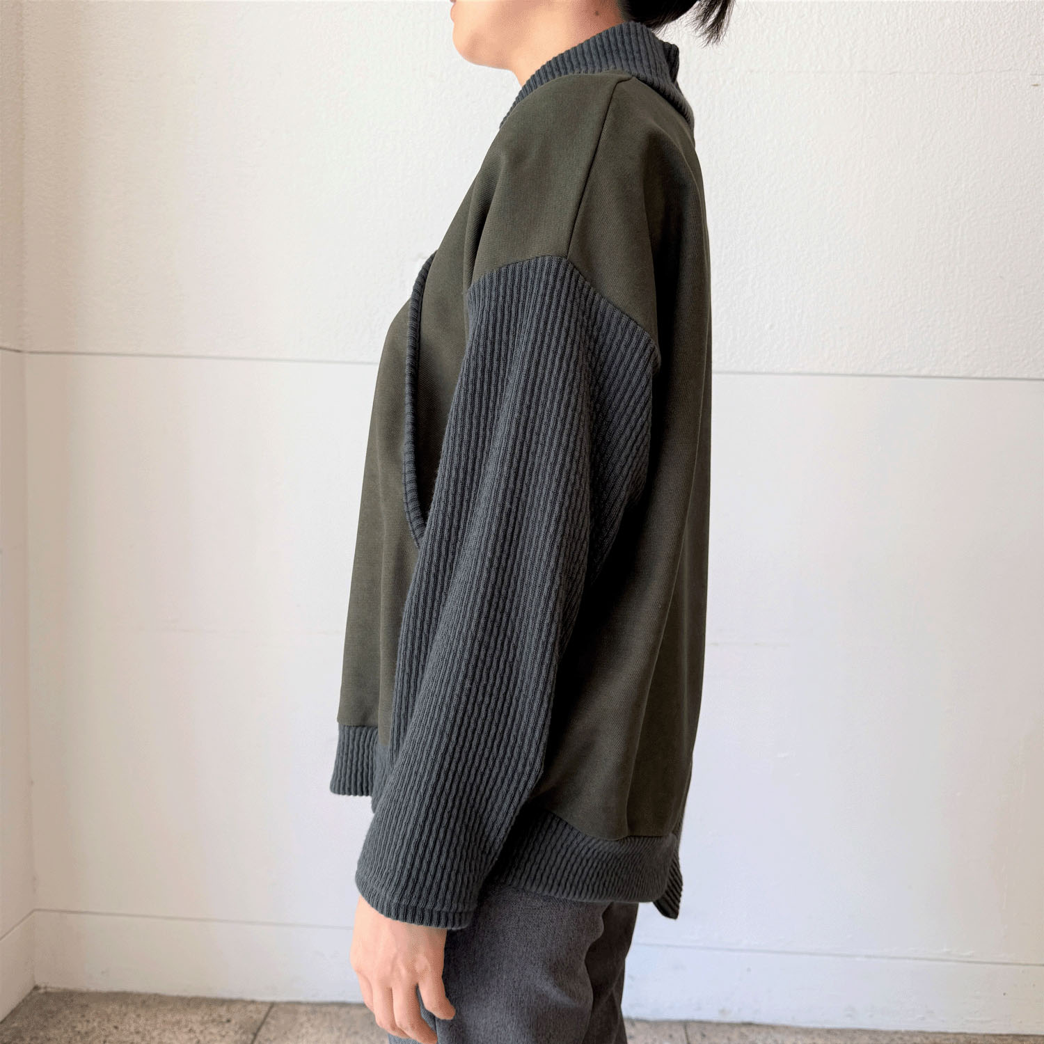 異素材切替裾アシメプルオーバー - 画像7