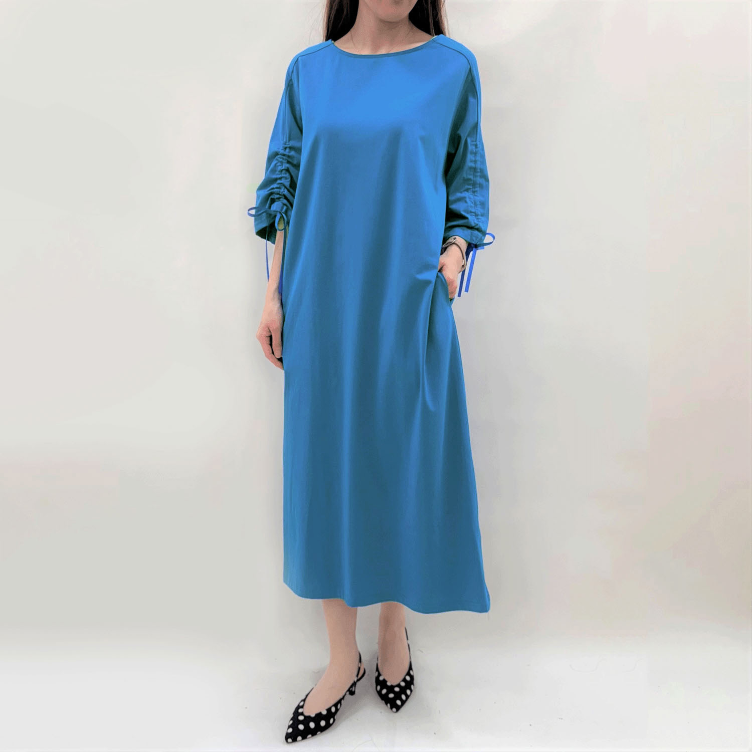 袖ギャザーワンピース - 画像1