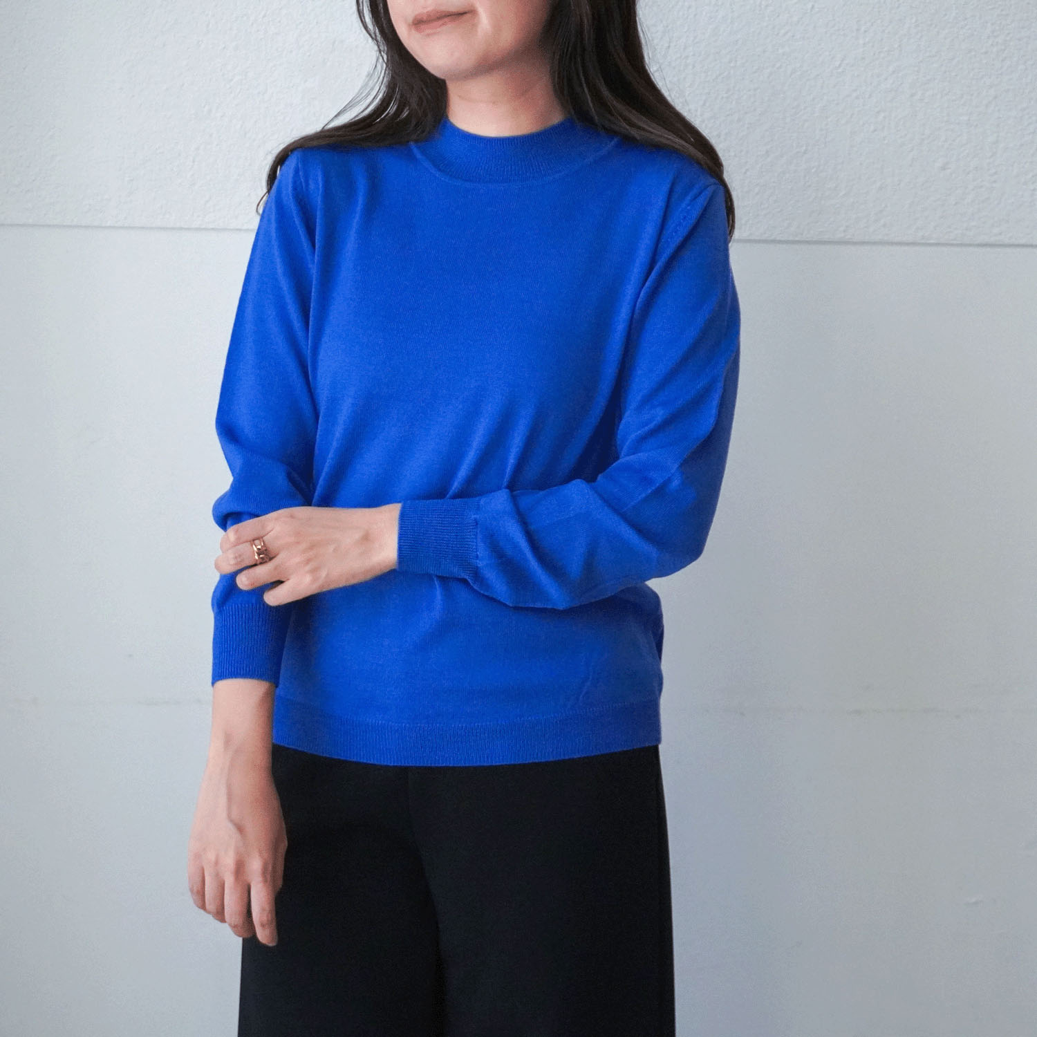 ウール100％ベーシックハイネックセーター