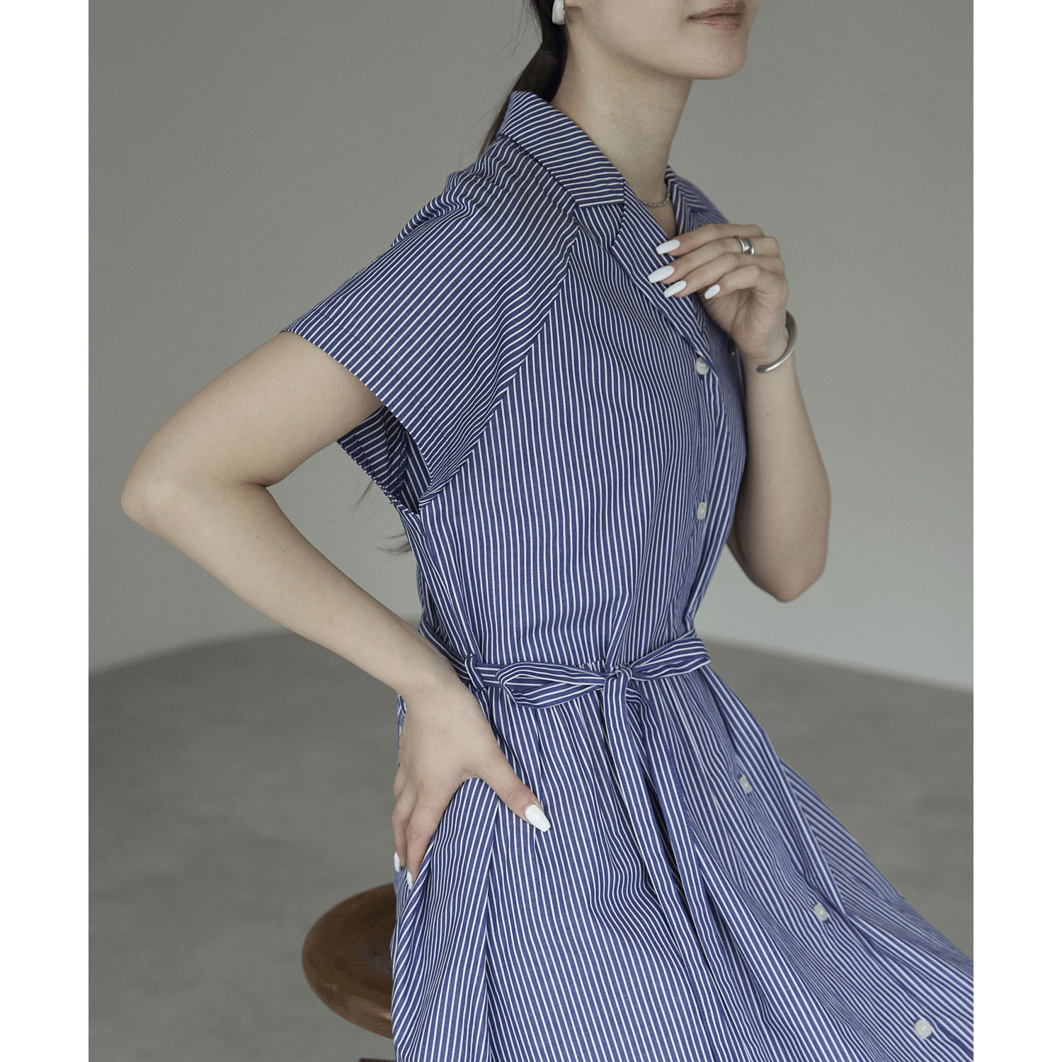 【お取り寄せ】PREFERIR（プレフェリール） ストライプラグラン切替 オープンカラーワンピース - 画像13