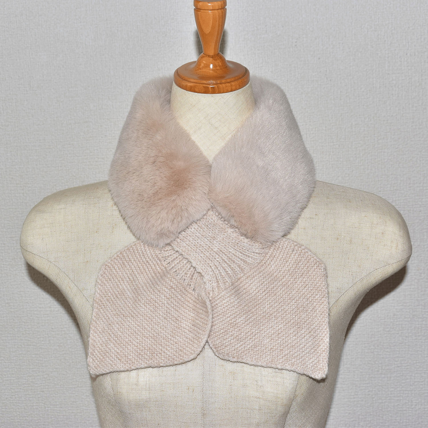 【ベージュ終了】ニット＆ファーティペット - 画像9