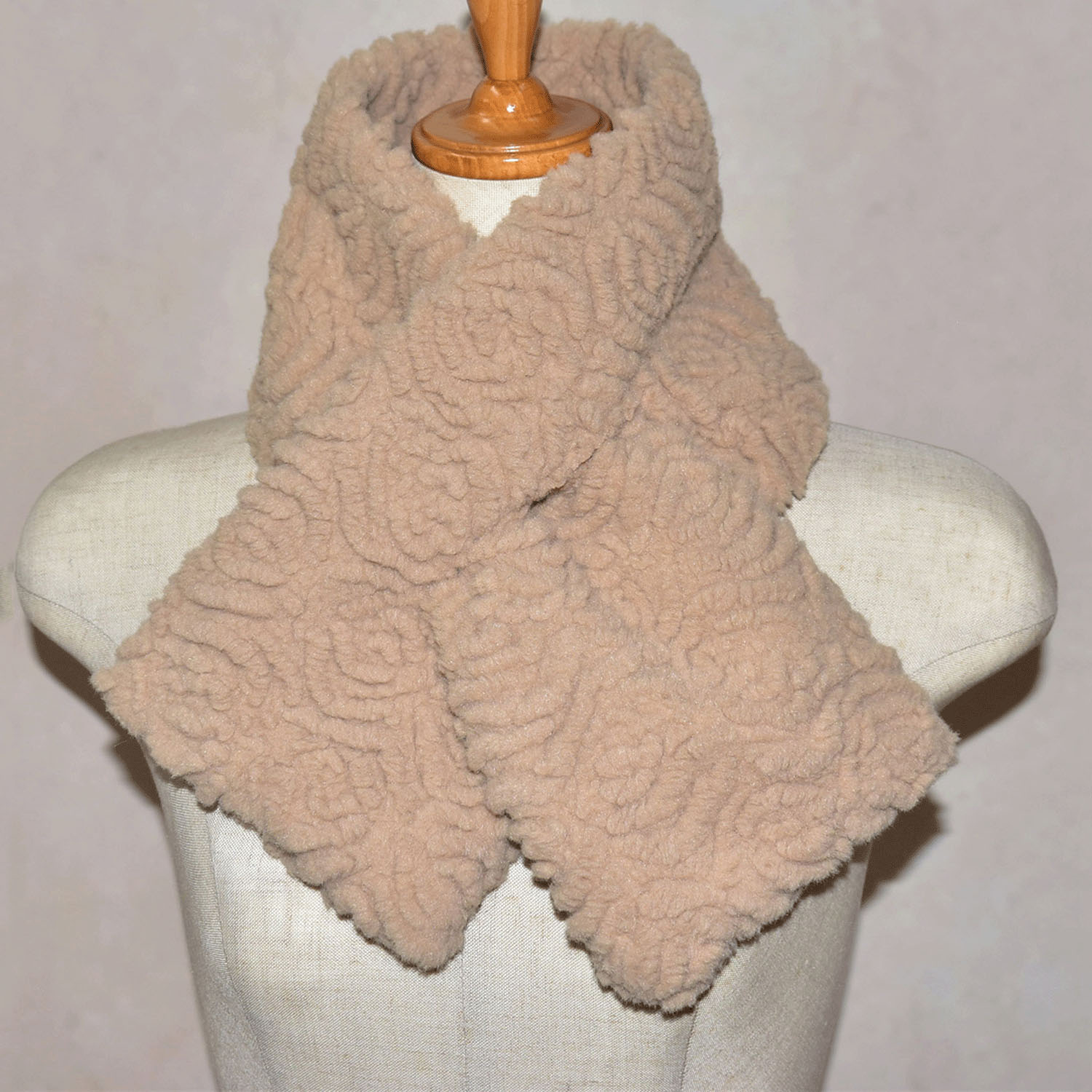 ローズボアティペット - 画像1