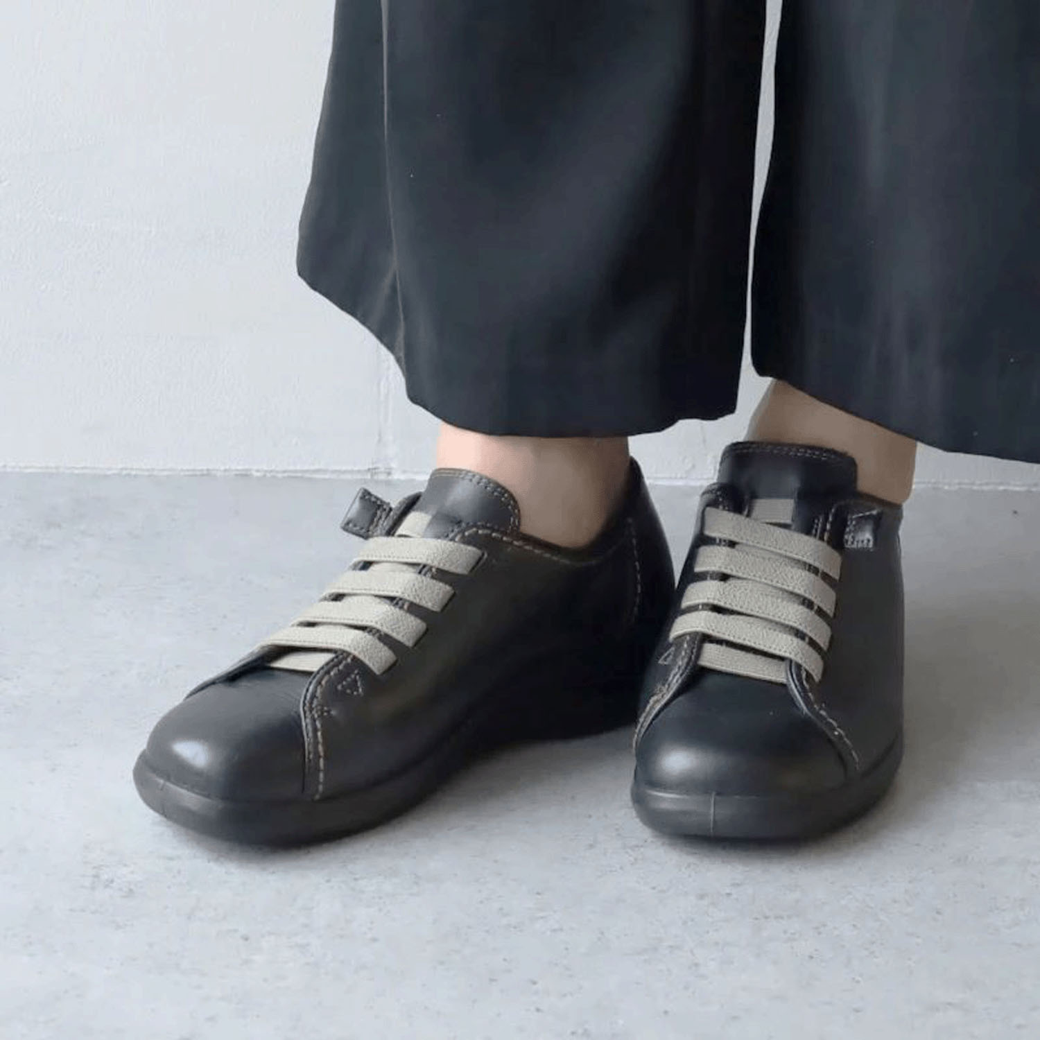 【人気撥水シューズ】 アキレス・ソルボ C 558ゴム紐シューズ - 画像1