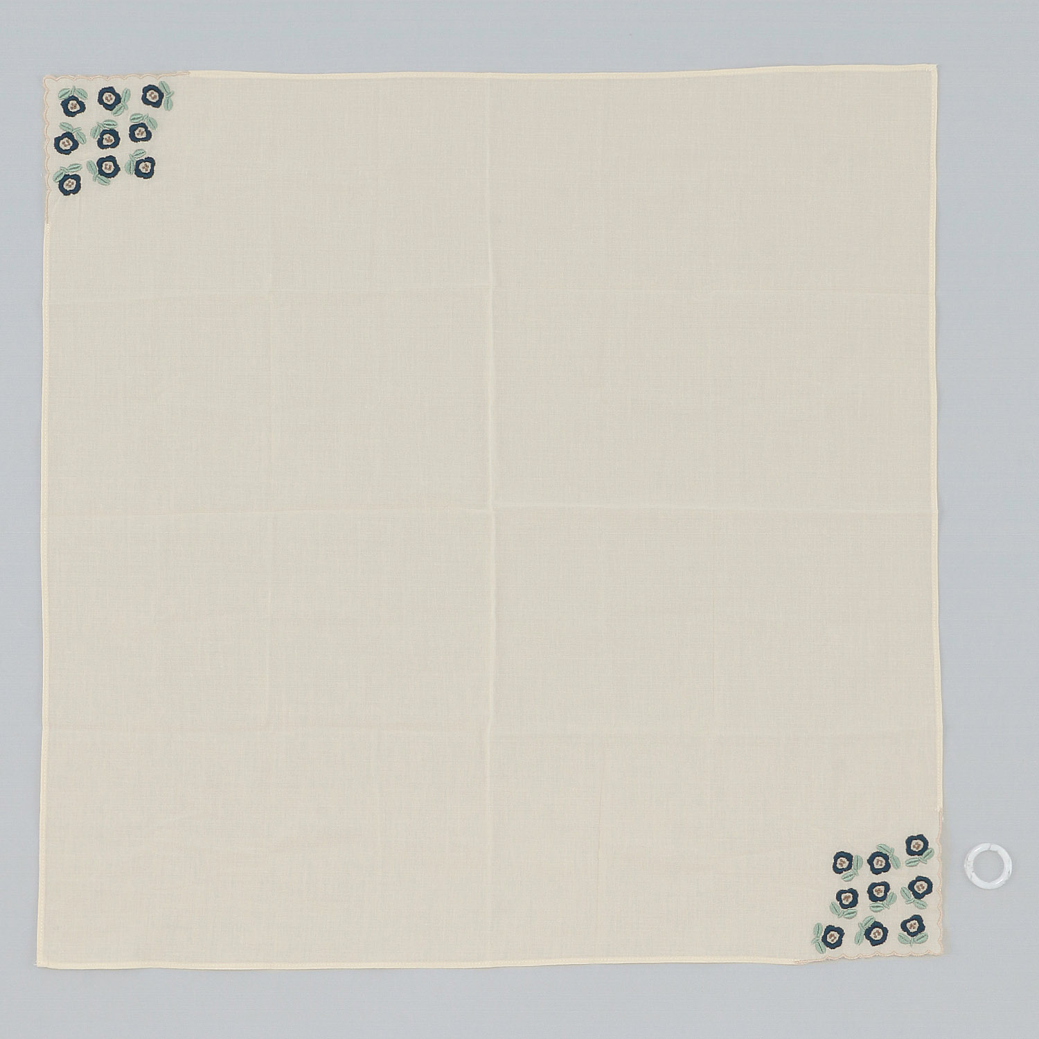 ポーチ付刺繍リングスカーフ 北欧マルチ柄 - 画像5