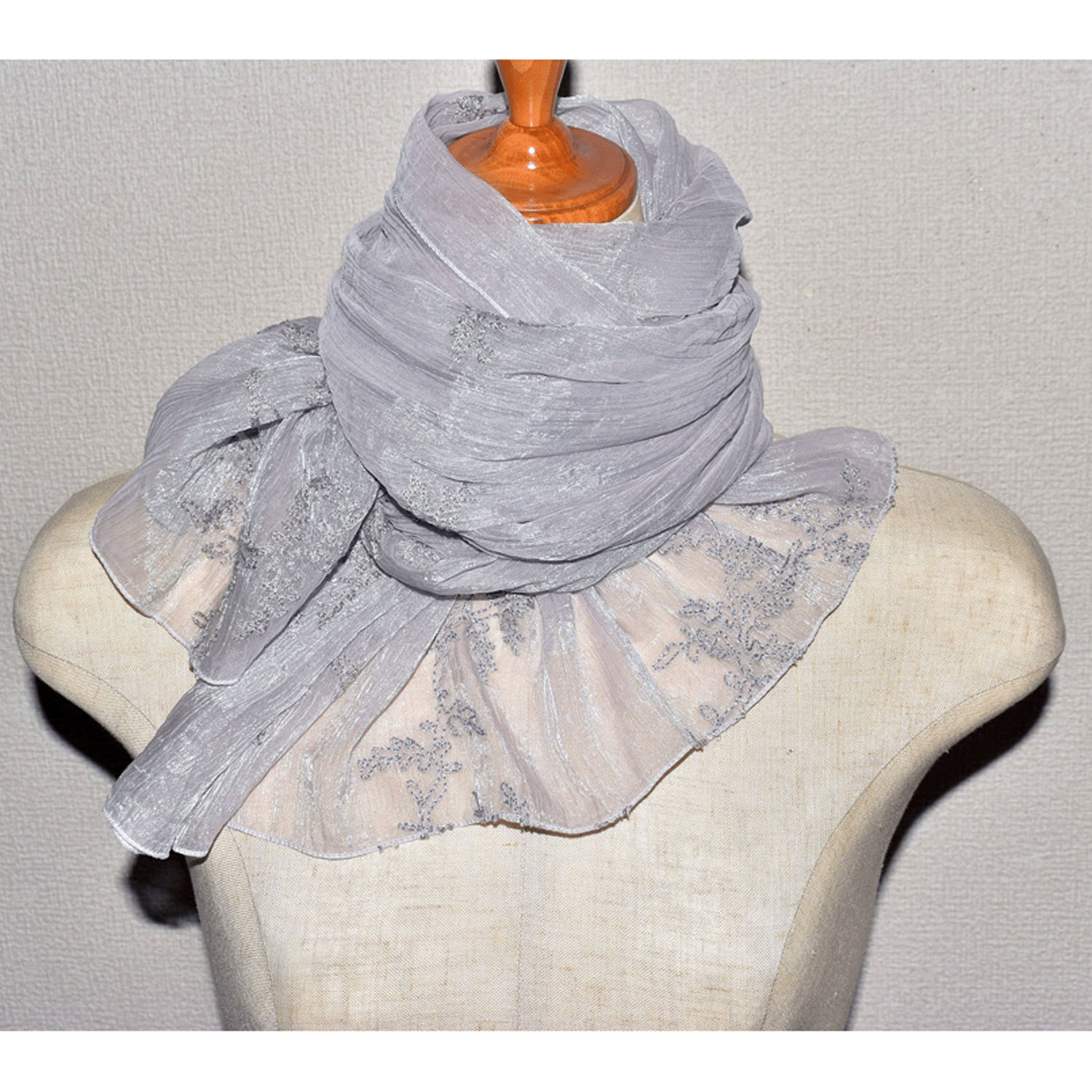 ポリエステルオーガンジーストール リーフ刺繍 - 画像3