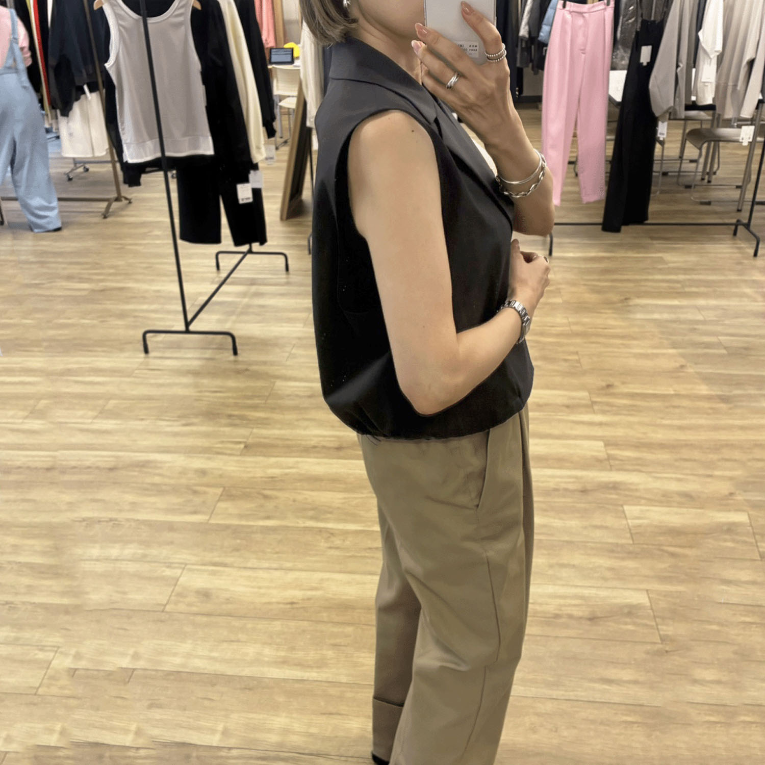 QTUME クロップドスリーブレスジャケット - 画像15