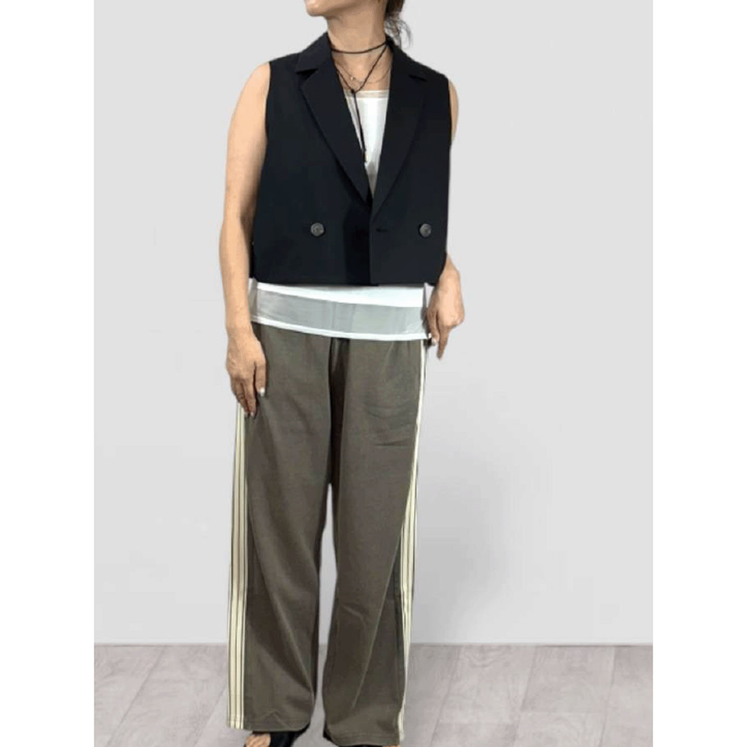 QTUME クロップドスリーブレスジャケット - 画像7