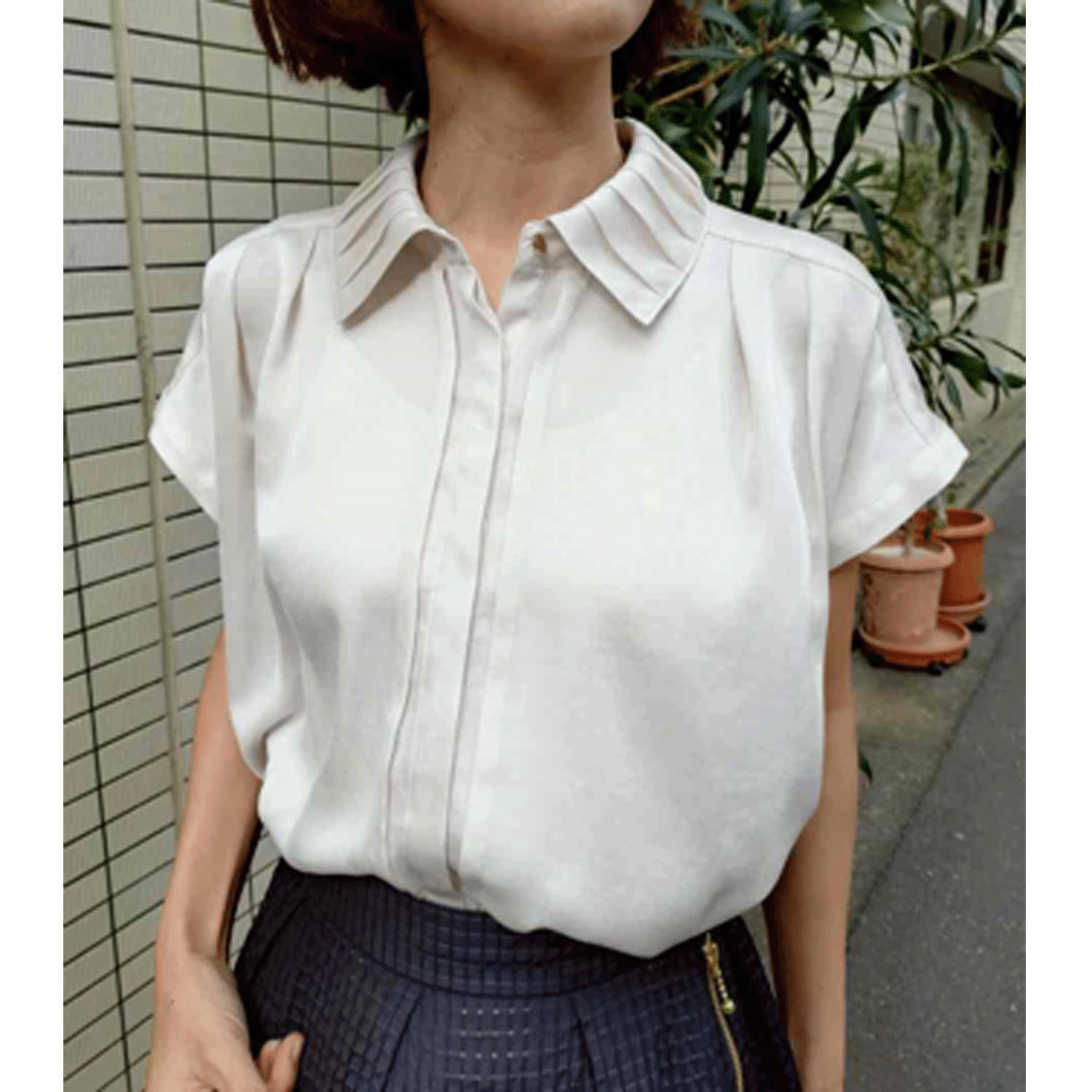 Doubleface Tokyo プリーツカラーフレンチスリーブブラウス - 画像1