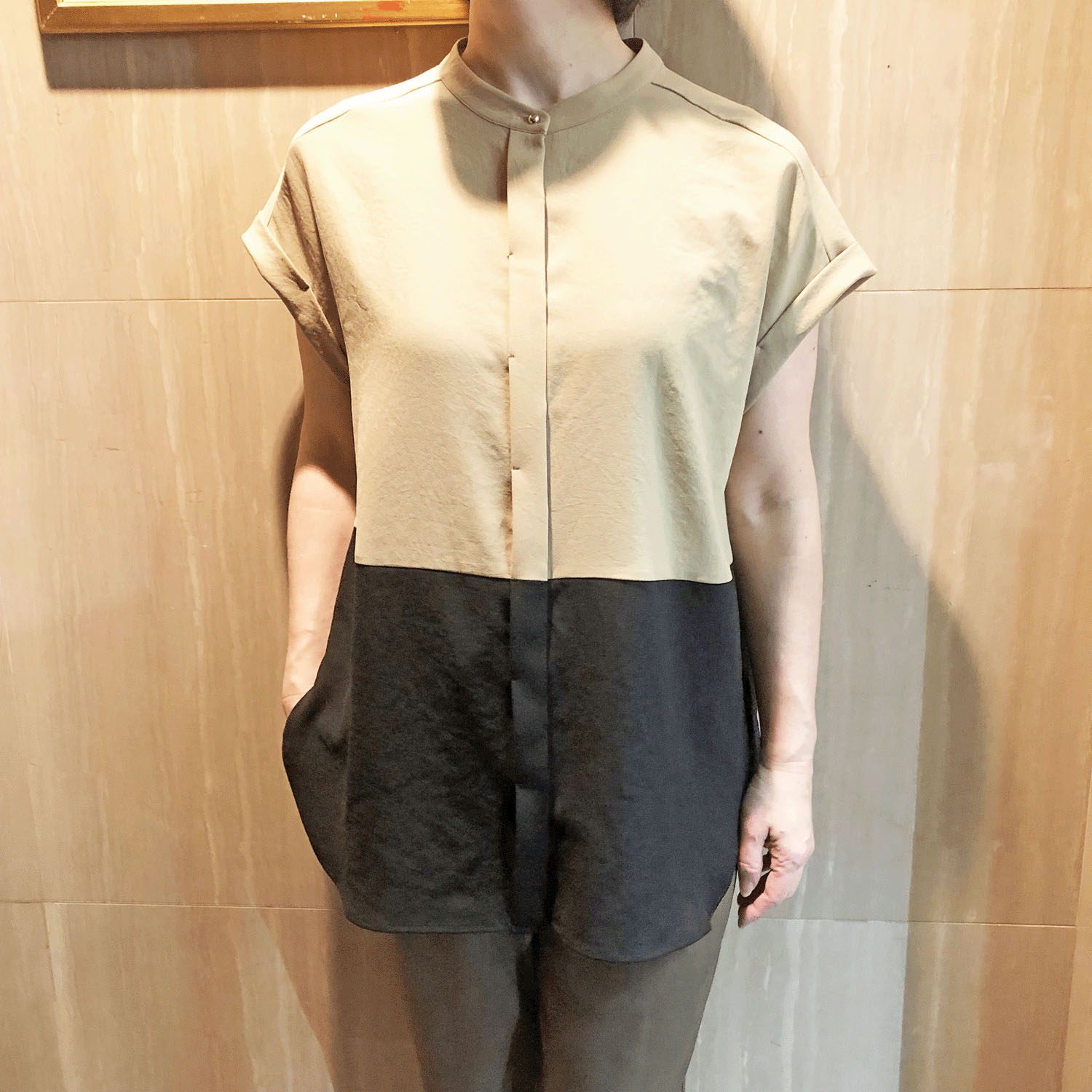 一珠 KOKIA ジョーゼットバイカラーブラウス - 画像3