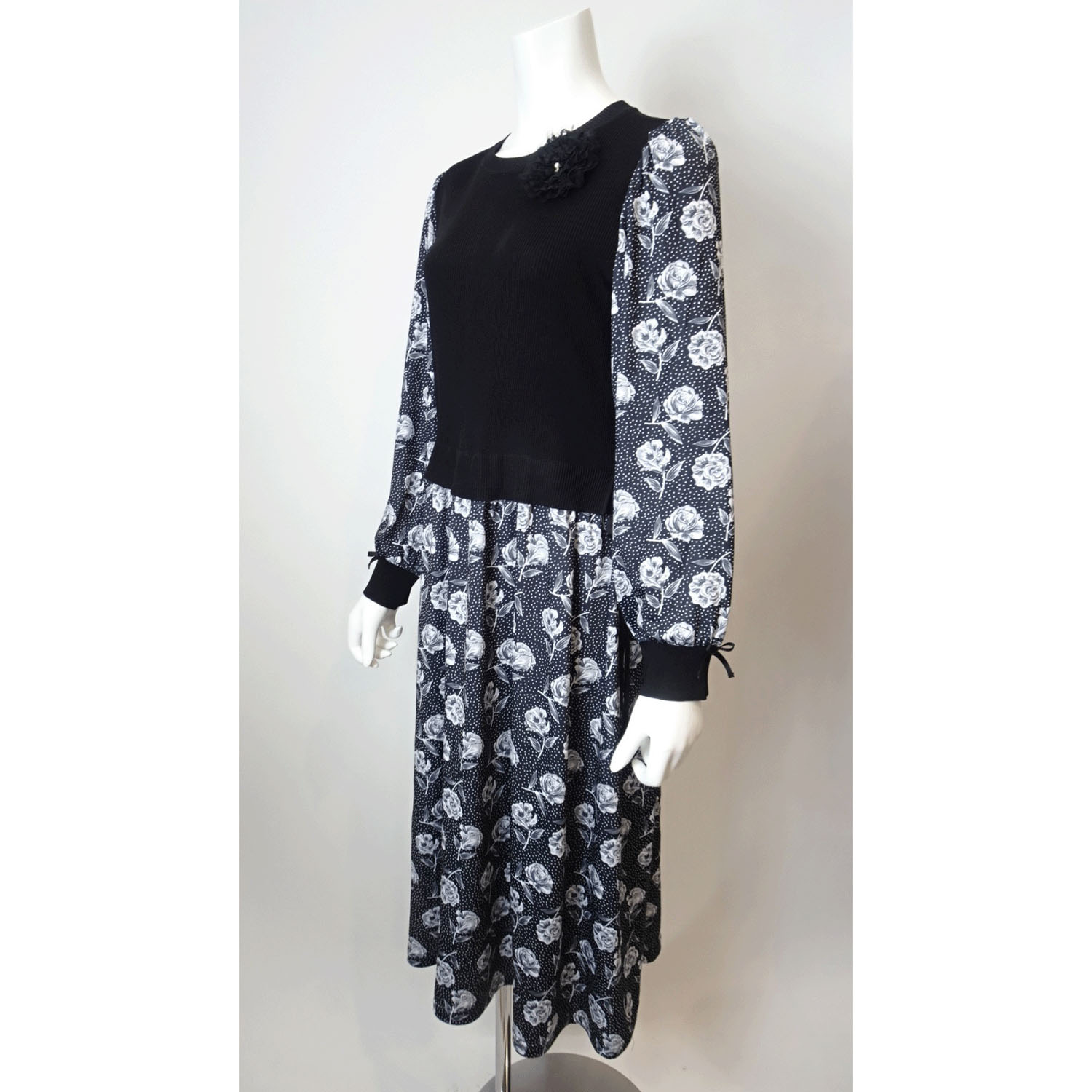 Super Beauty ニットベスト×レイヤード風プリントワンピース - 画像4