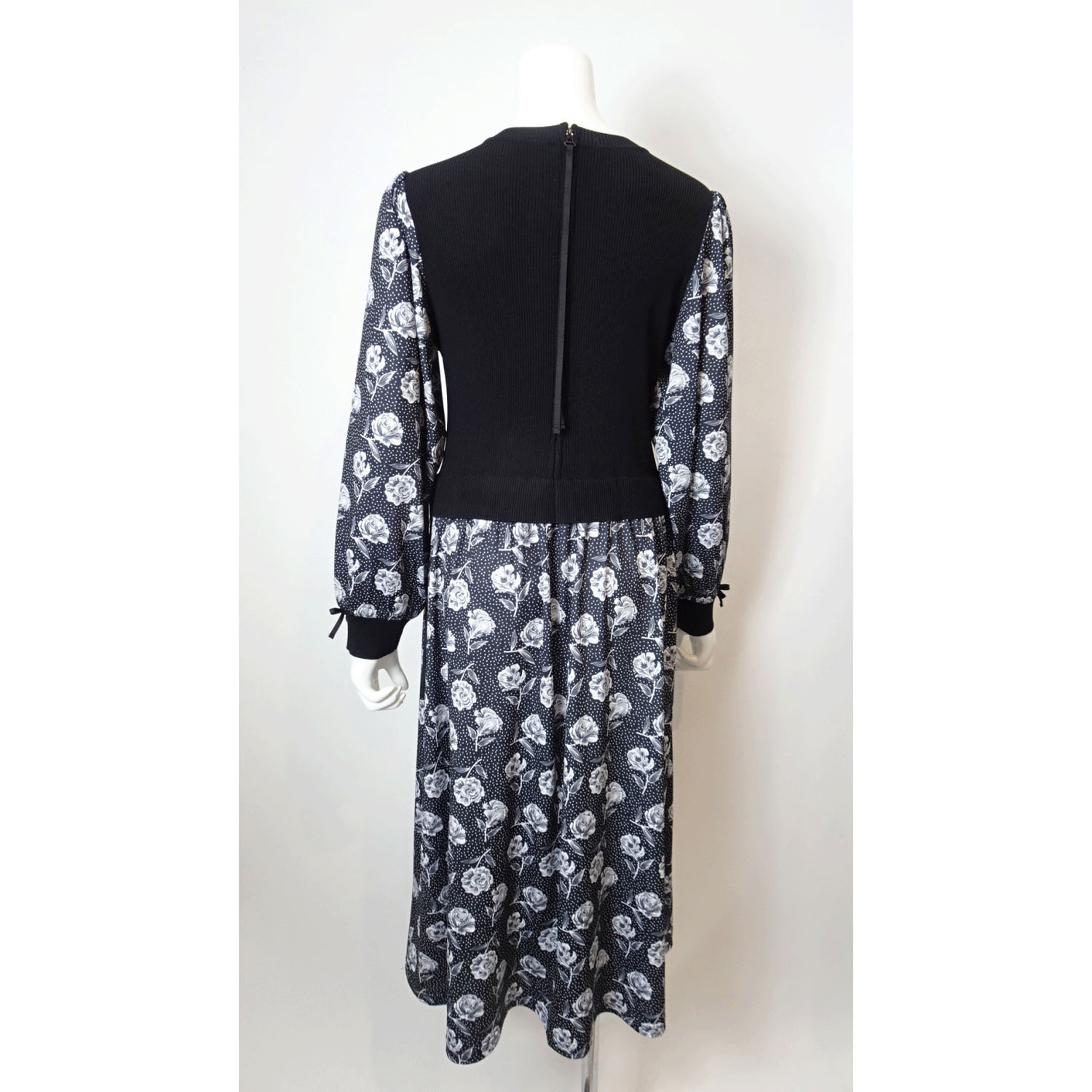 Super Beauty ニットベスト×レイヤード風プリントワンピース - 画像5