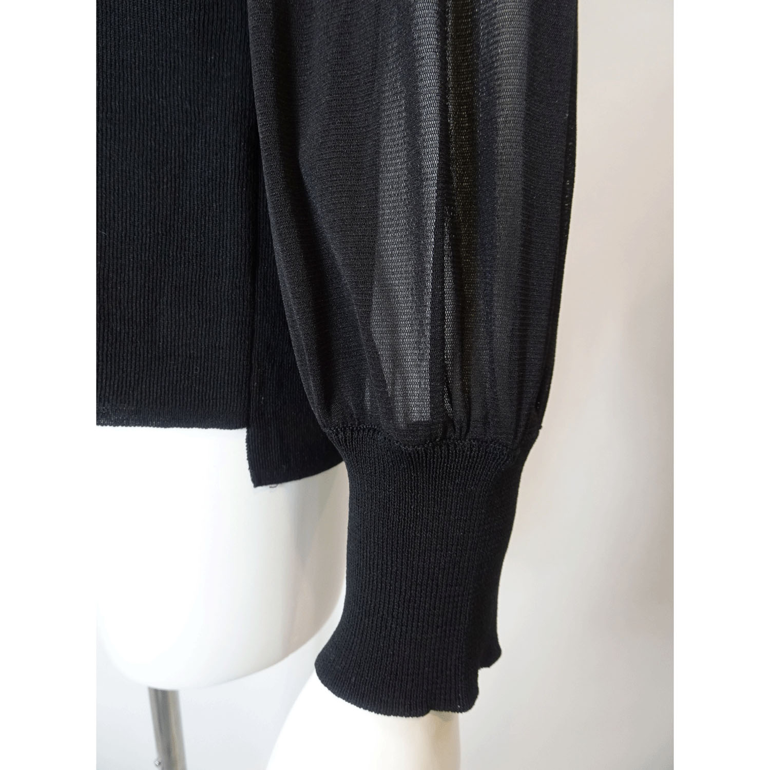 Super Beauty パワーネット素材袖胸元フラワーモチーフ使いセーター - 画像8