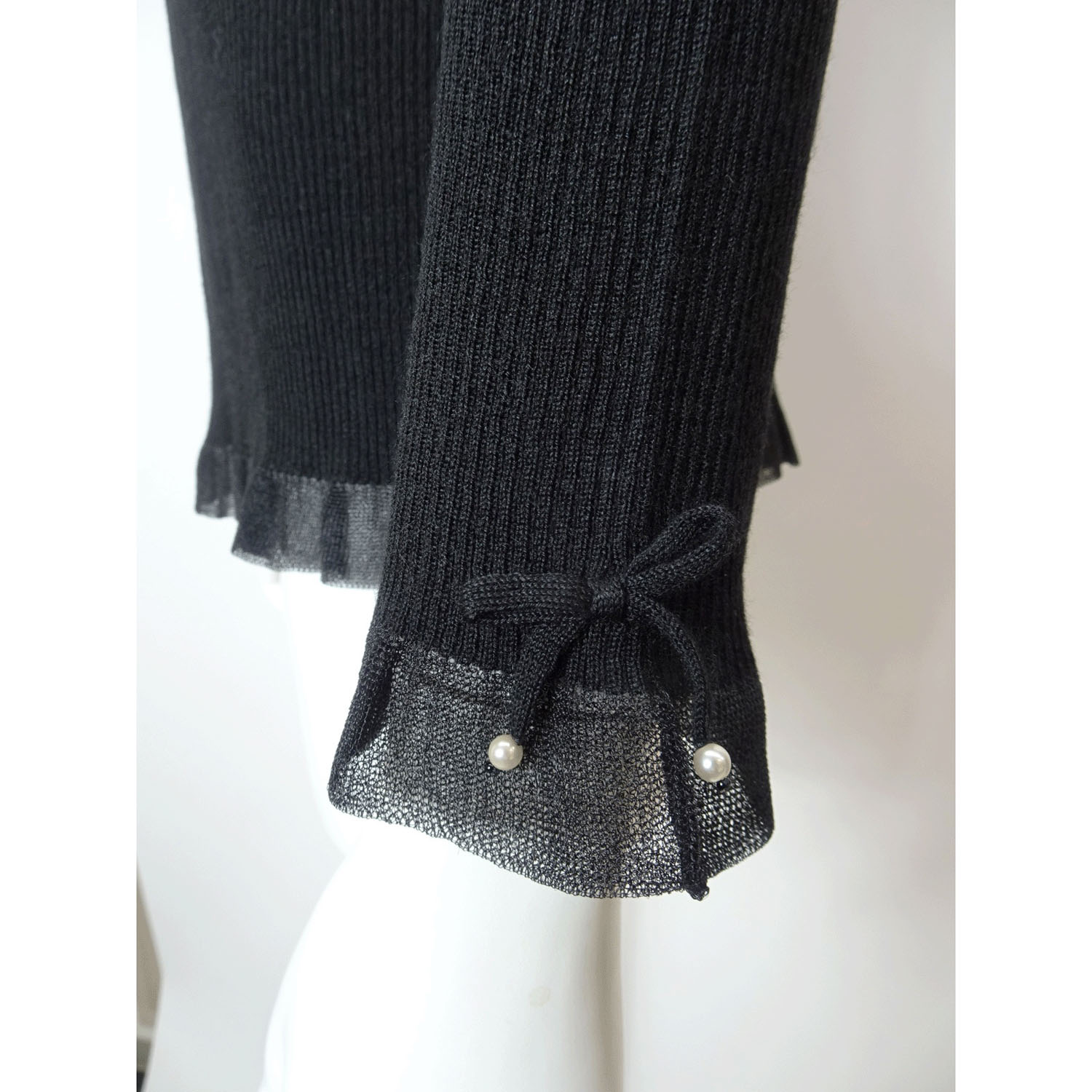 Super Beauty コサージュ付 衿・袖先透かしフリルデザインタートルネックセーター - 画像10