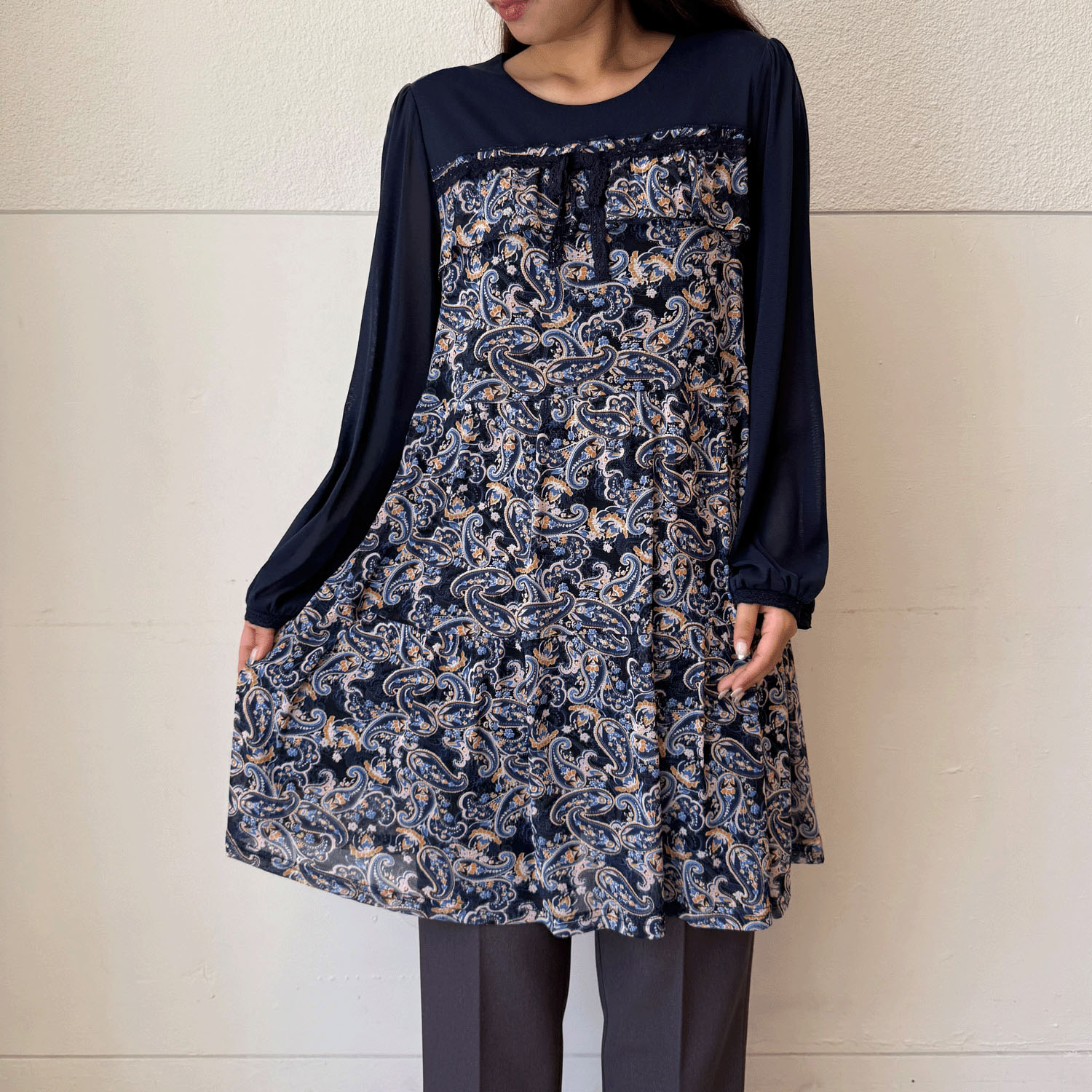 Super Beauty ペイズリー柄パワーネット素材チュニックカットソー