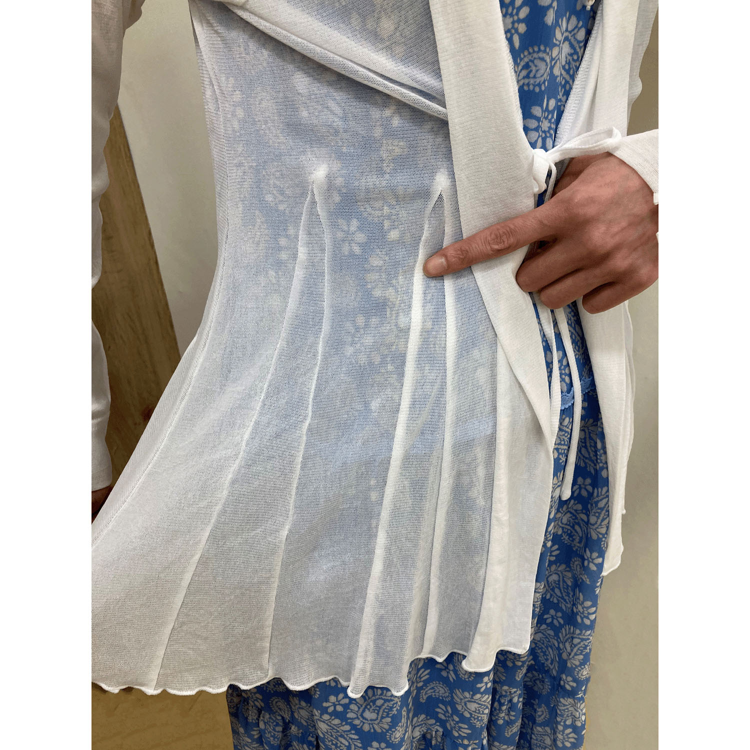 Super Beauty ビーズ×スパンコール×刺繍入りパワーネット素材カーディガン - 画像4