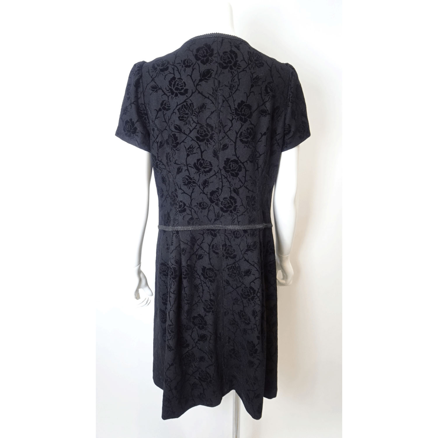 【Inata Live】Super Beauty フロッキープリント 半袖ワンピース - 画像11