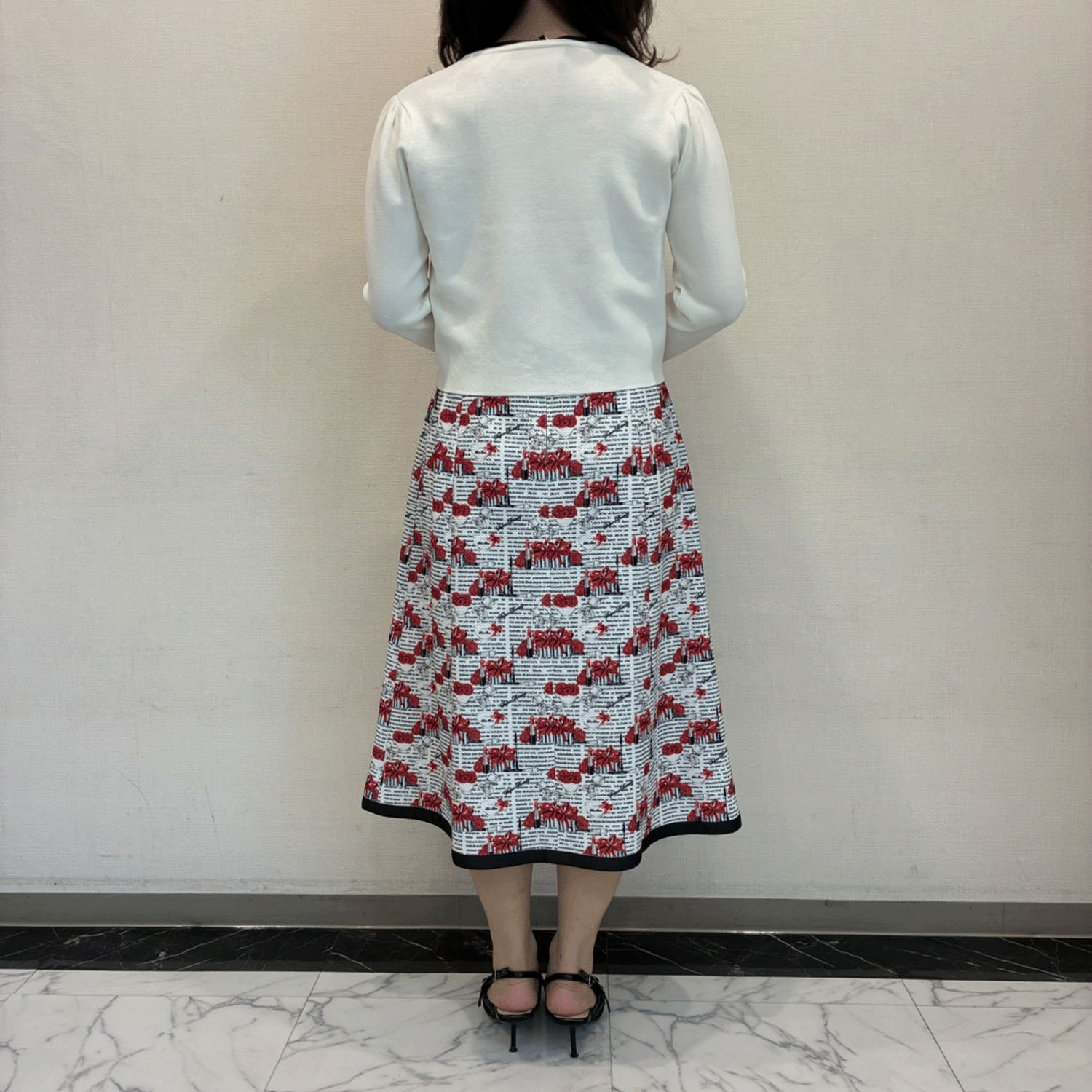 【Insta Live】Super Beauty ジュエルボタン付きクロップドカーディガン - 画像7