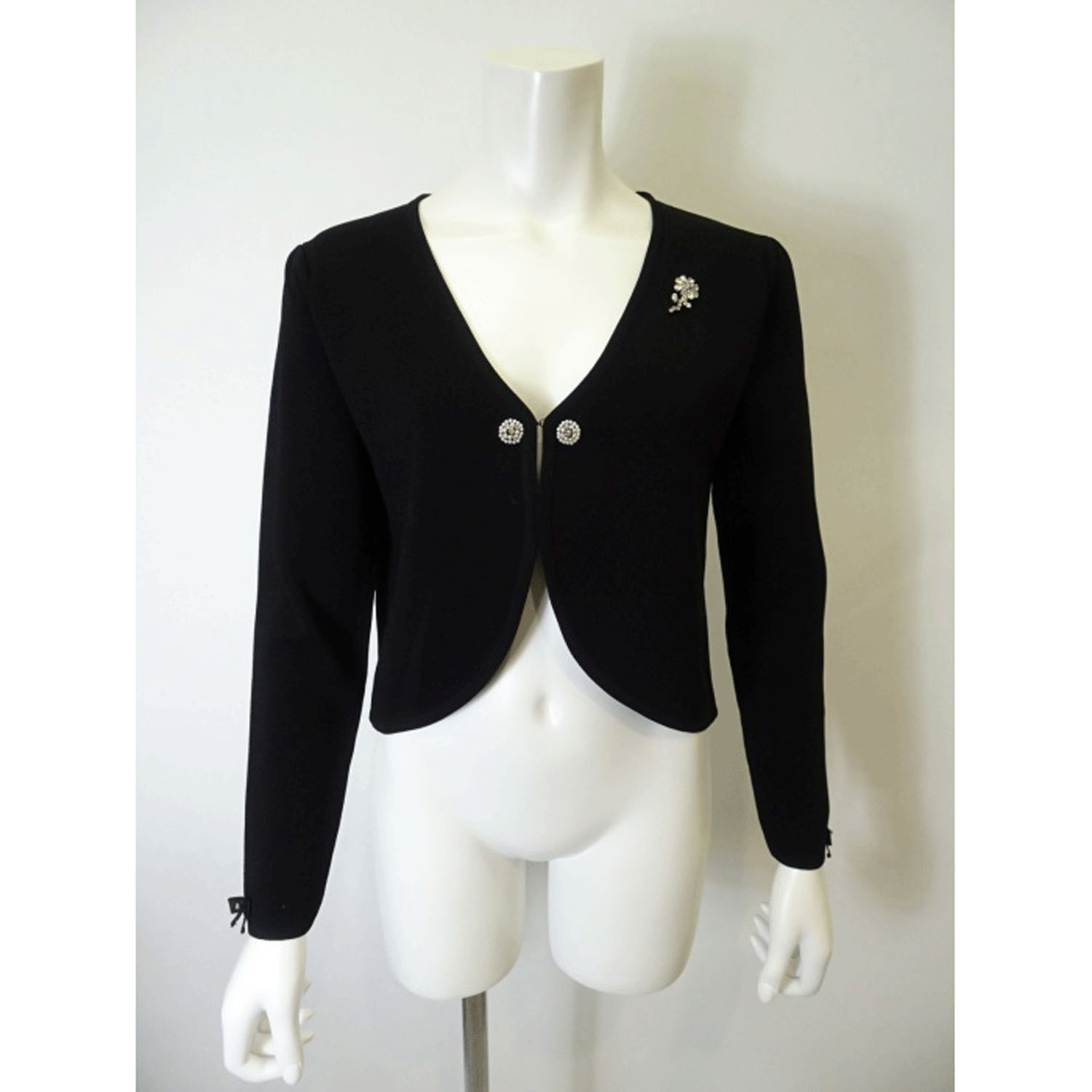 【Insta Live】Super Beauty ジュエルボタン付きクロップドカーディガン - 画像9