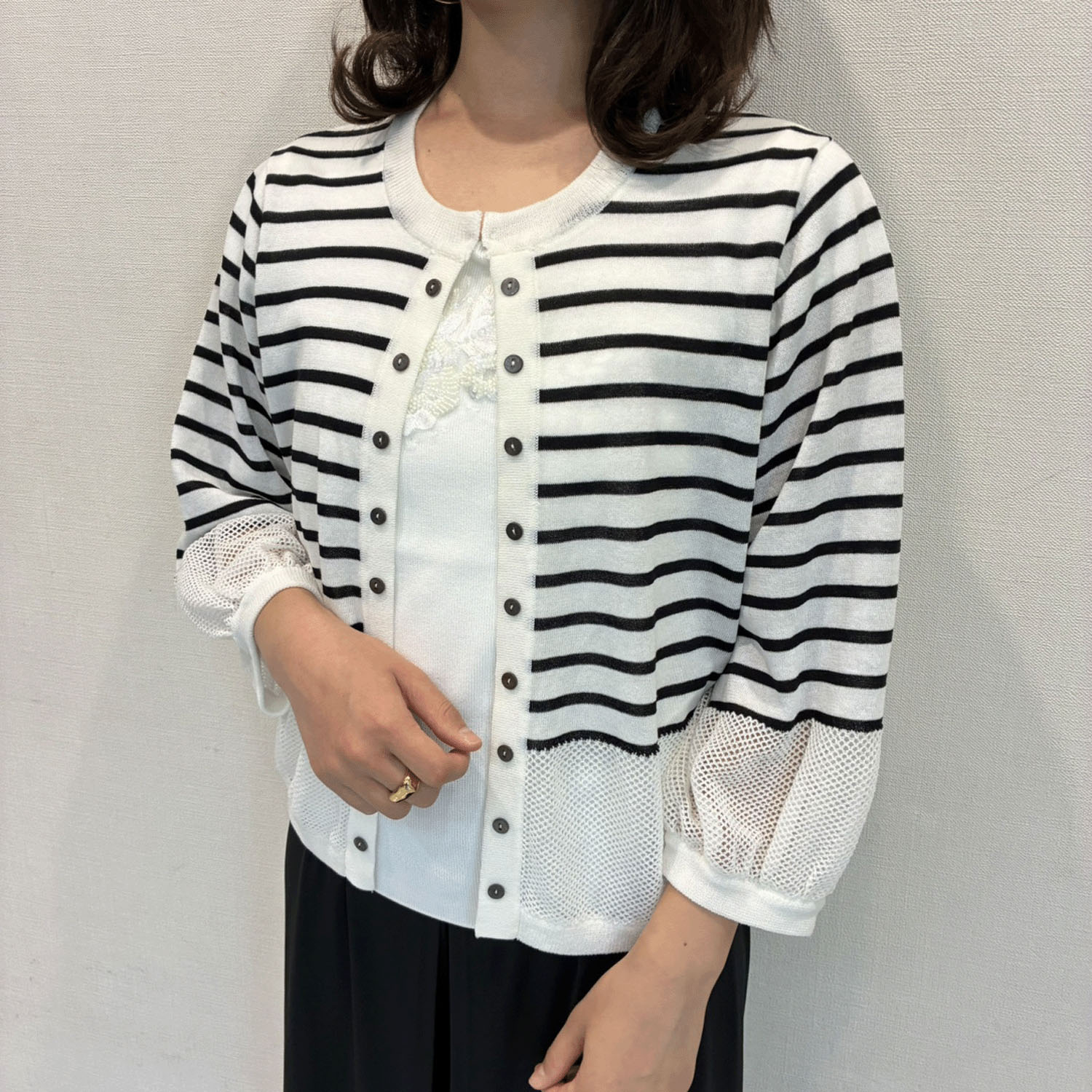 Super Beauty 袖バルーンデザインボーダー柄ニットカーディガン - 画像2