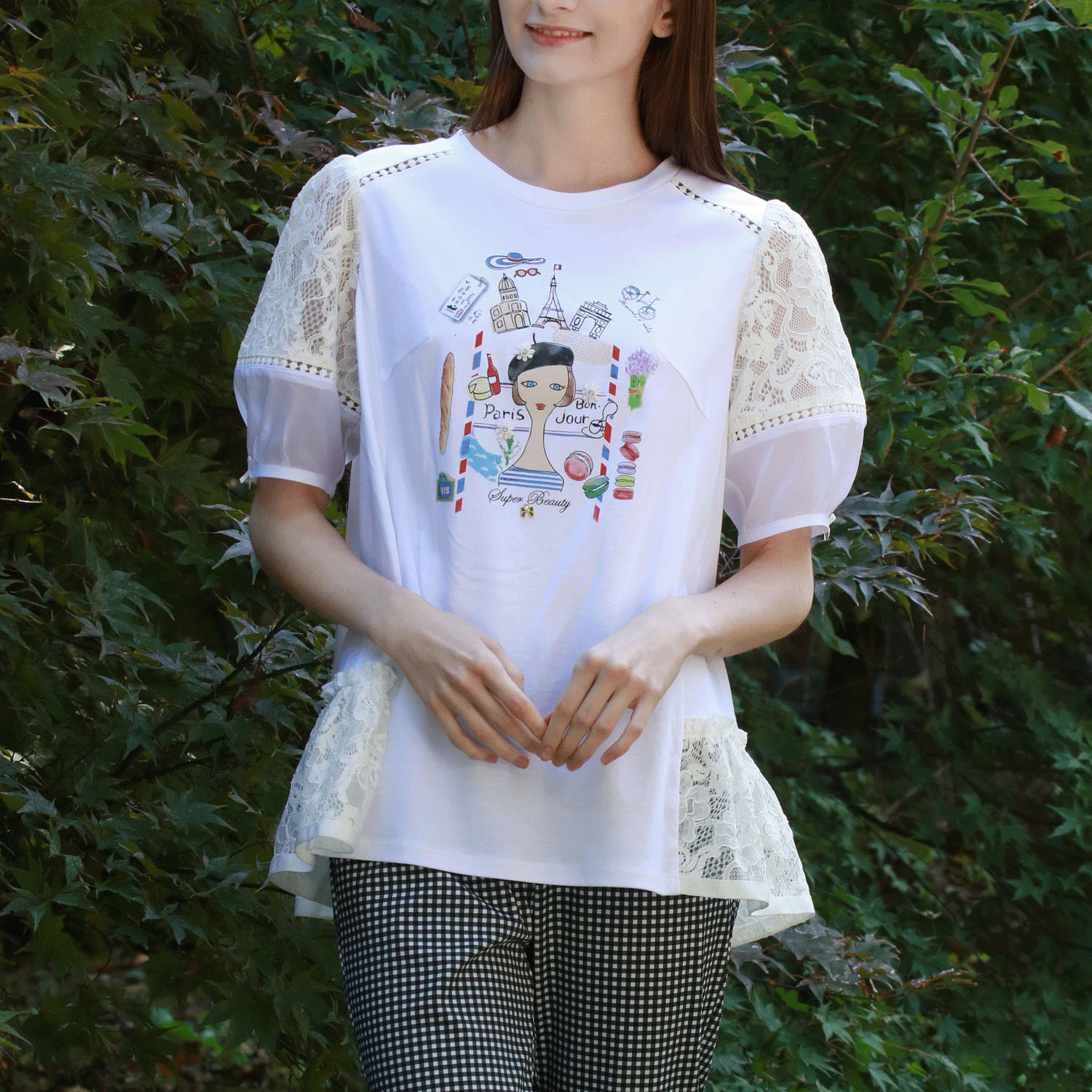 【4月中旬入荷予定】Super Beauty 胸元Parisモチーフプリント レース切替×パフ袖ロングTシャツ