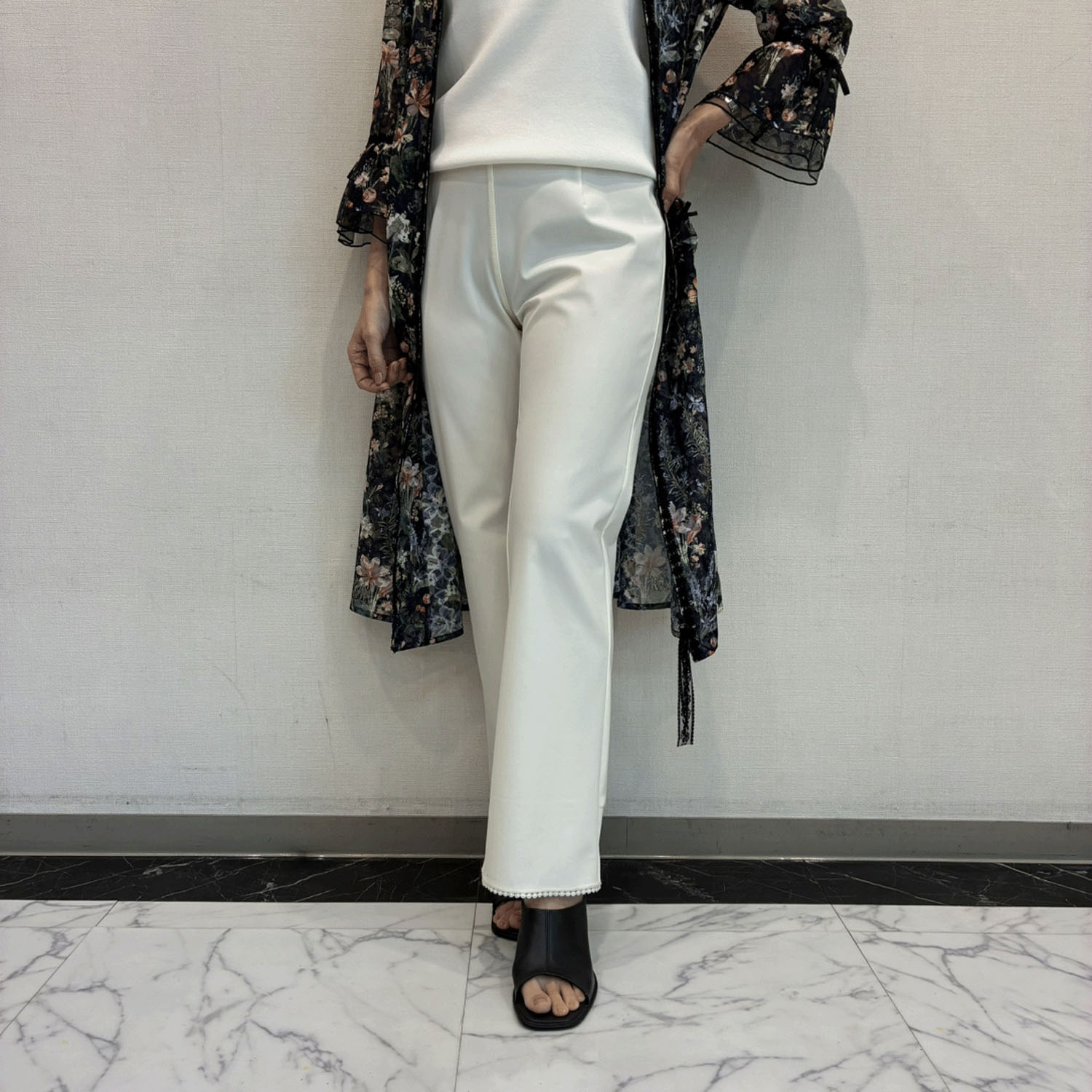 【Insta Live】Super Beauty 後ろリボンデザインパンツ - 画像1