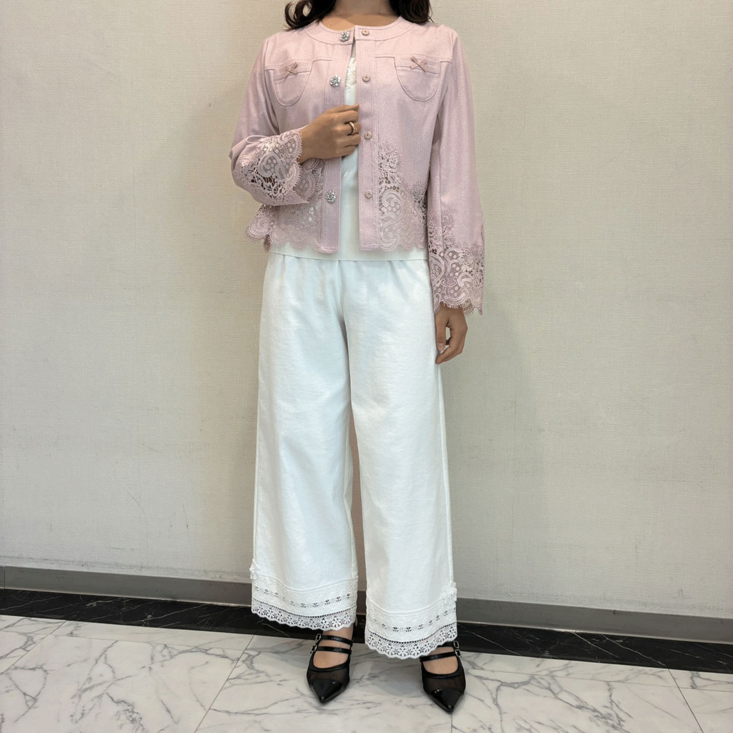 【4月下旬入荷予定】Super Beauty 裾レース＆花モチーフ付麻混ワイドパンツ - 画像7